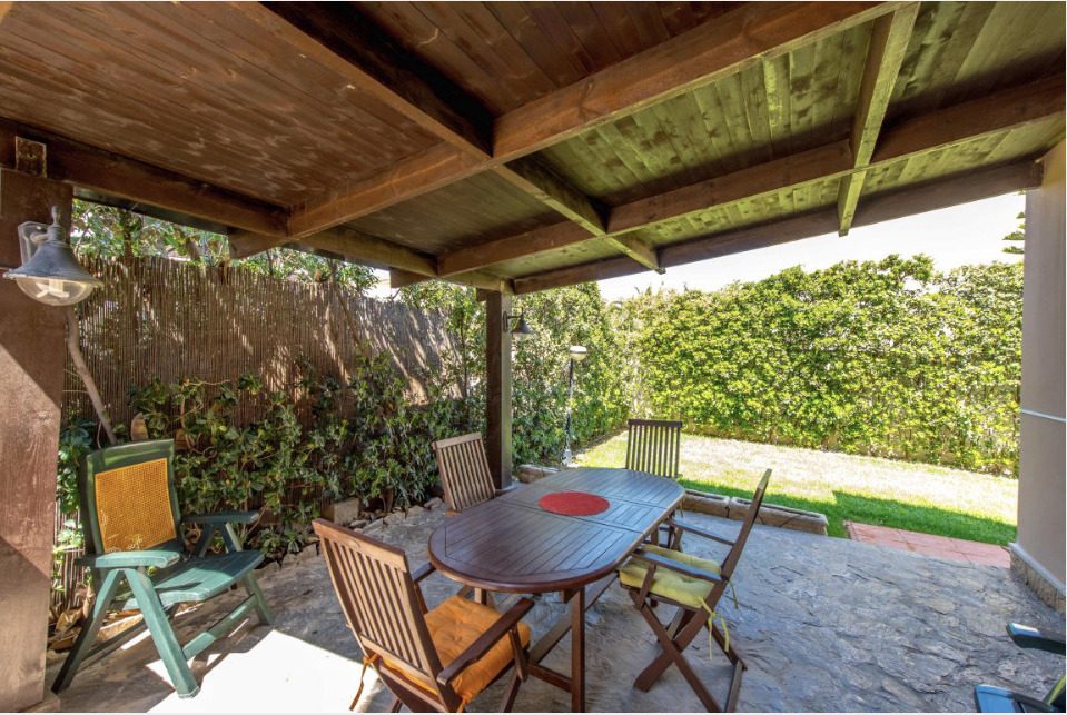 Pool area in villa for sale in La Mata