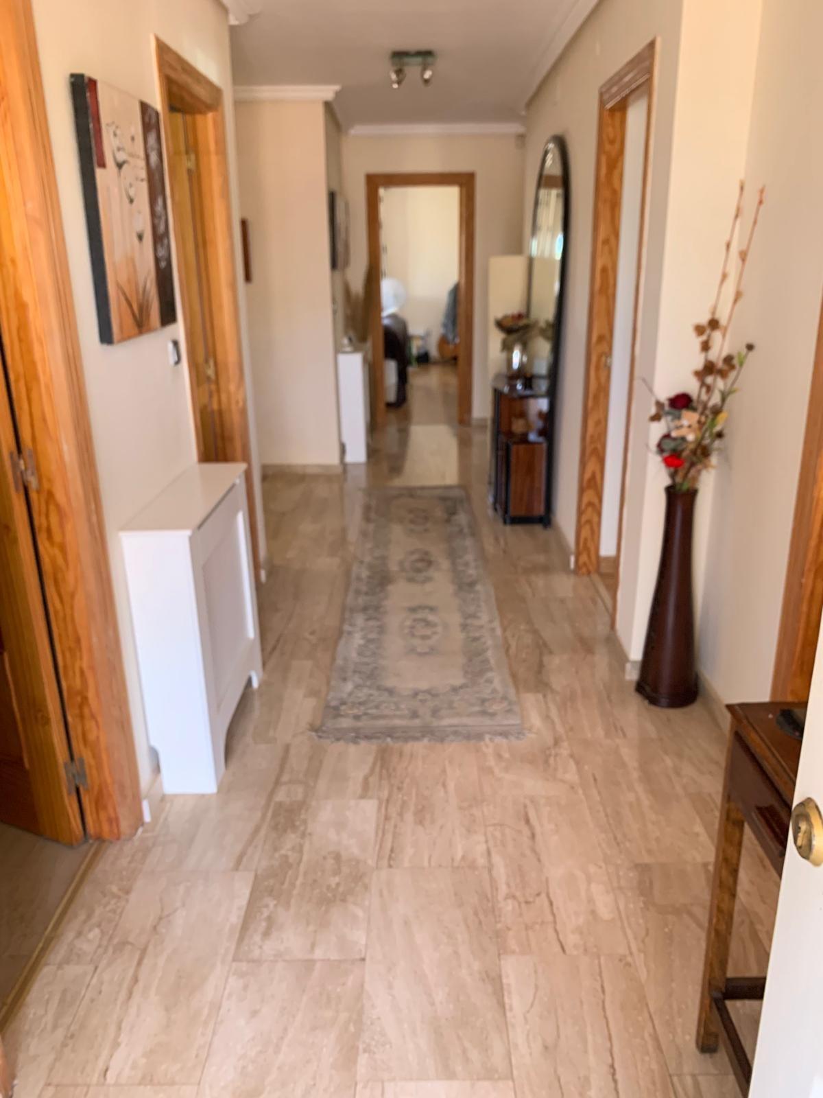 Kitchen in villa for sale in Torrevieja
