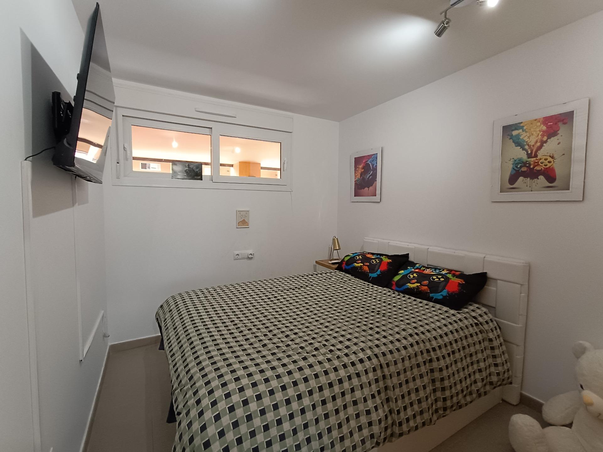 Bedroom in apartment for sale in Torre Pacheco