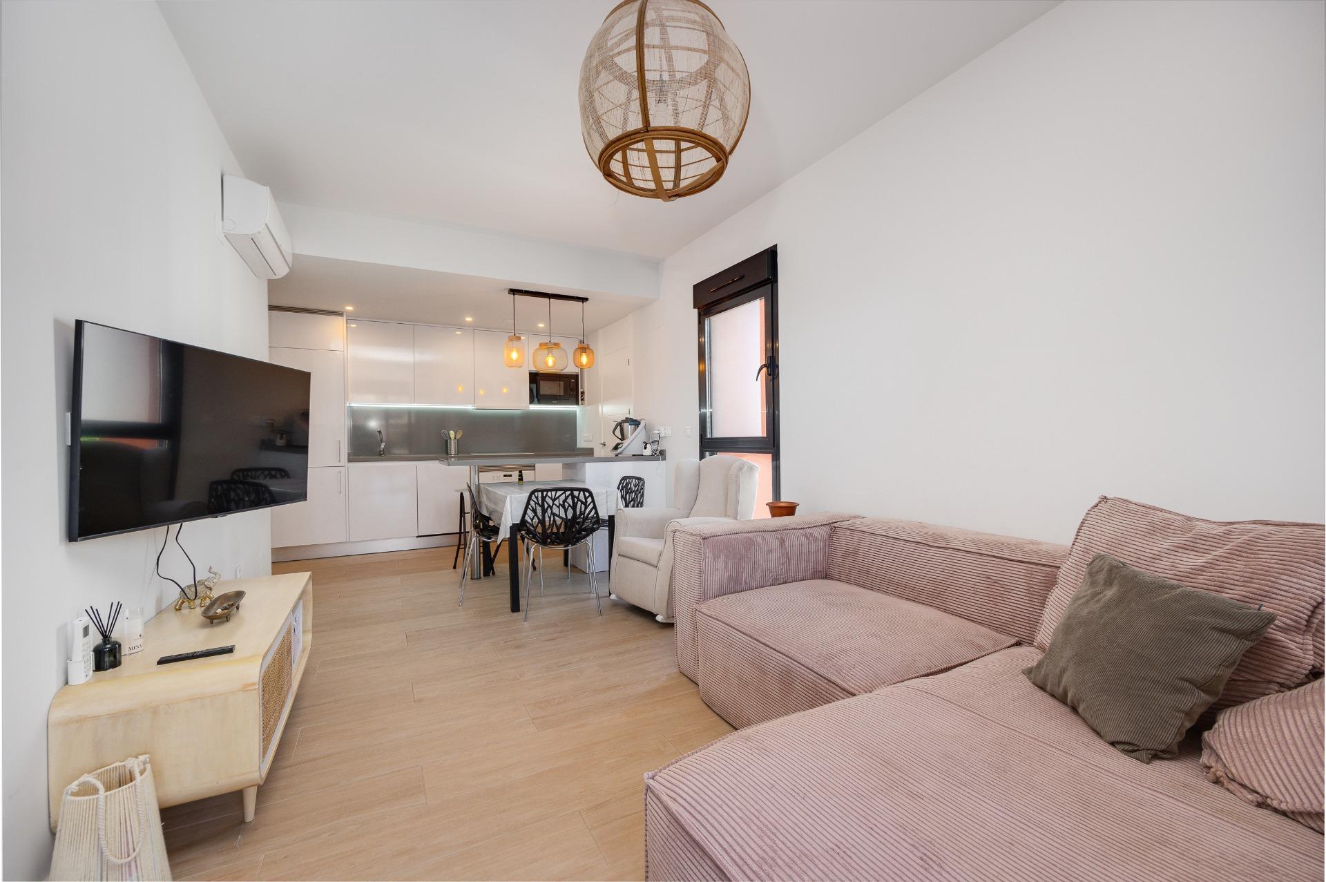 Dining area in apartment for sale in Orihuela Costa