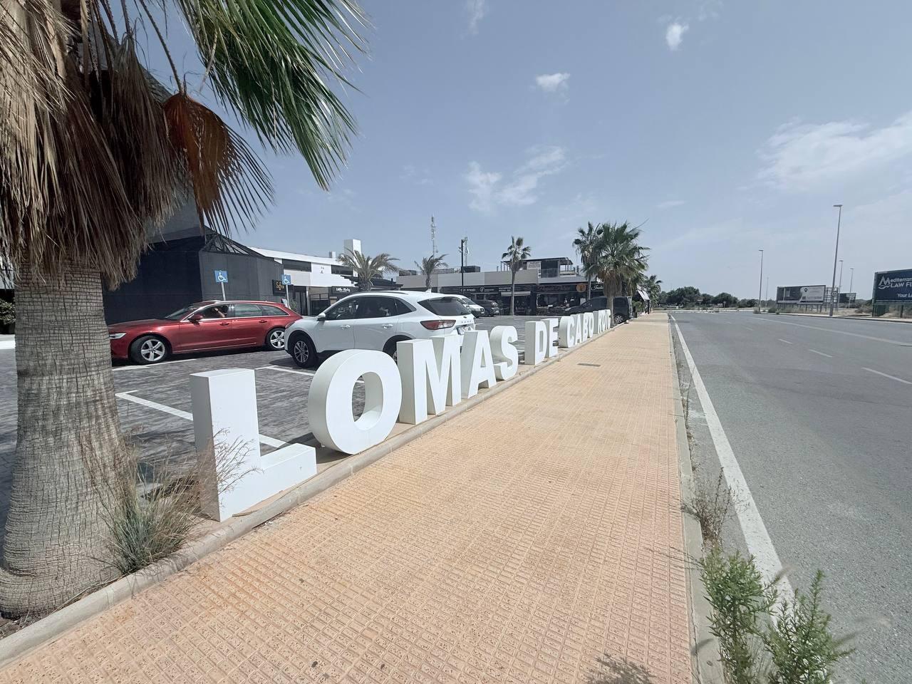 Dining area in commercial for sale in Orihuela Costa