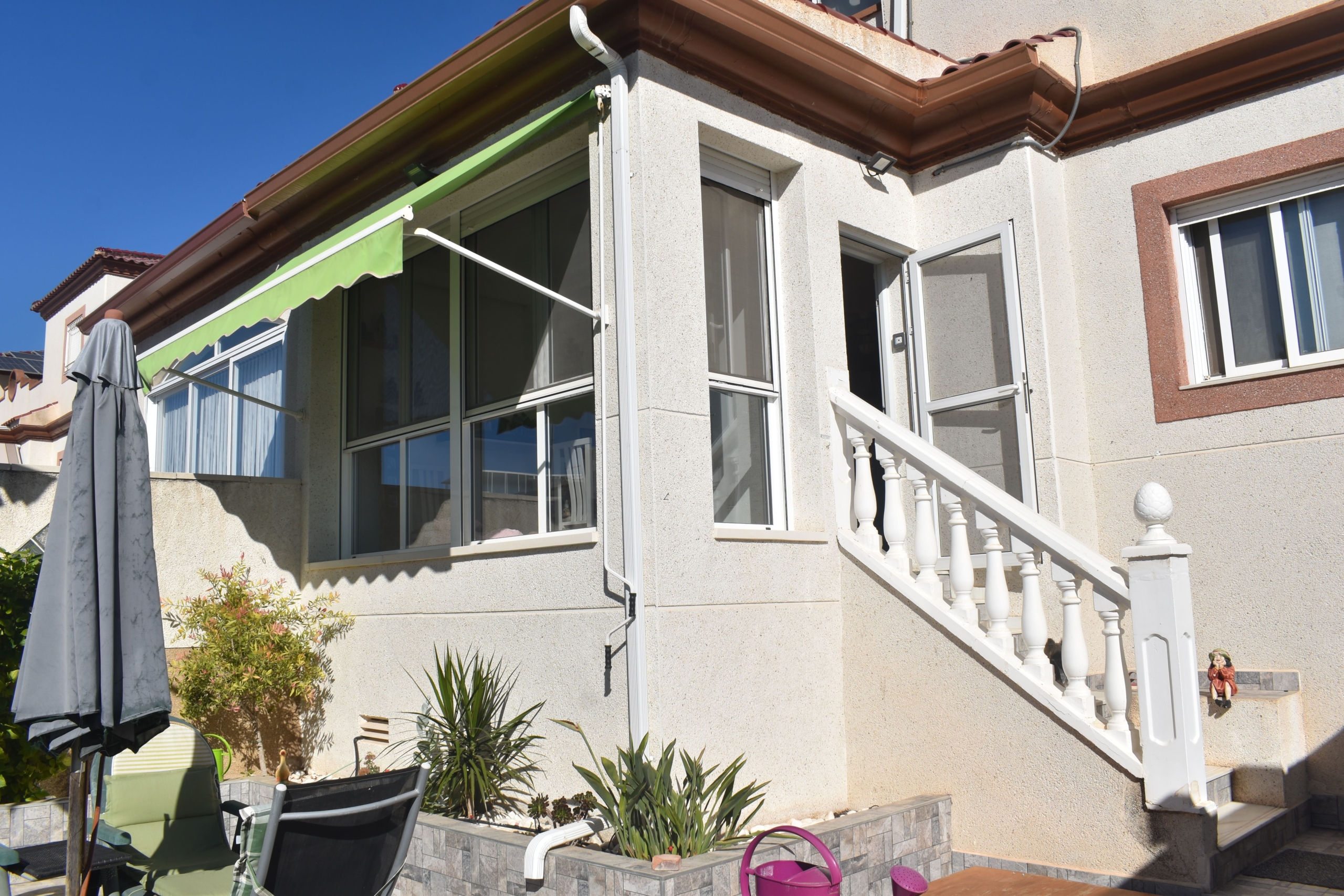 Master bedroom in villa for sale in San Fulgencio