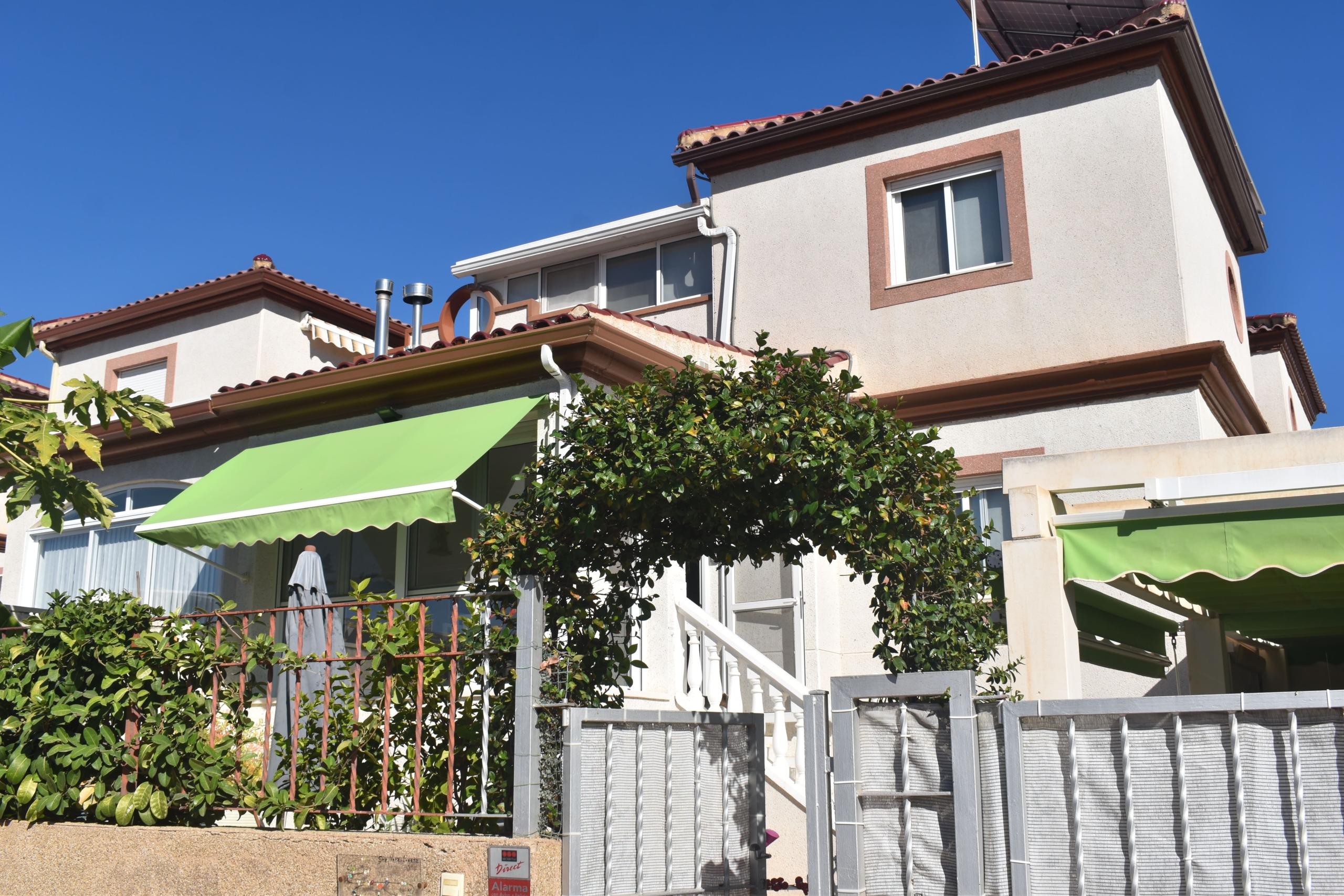 Bathroom in villa for sale in San Fulgencio