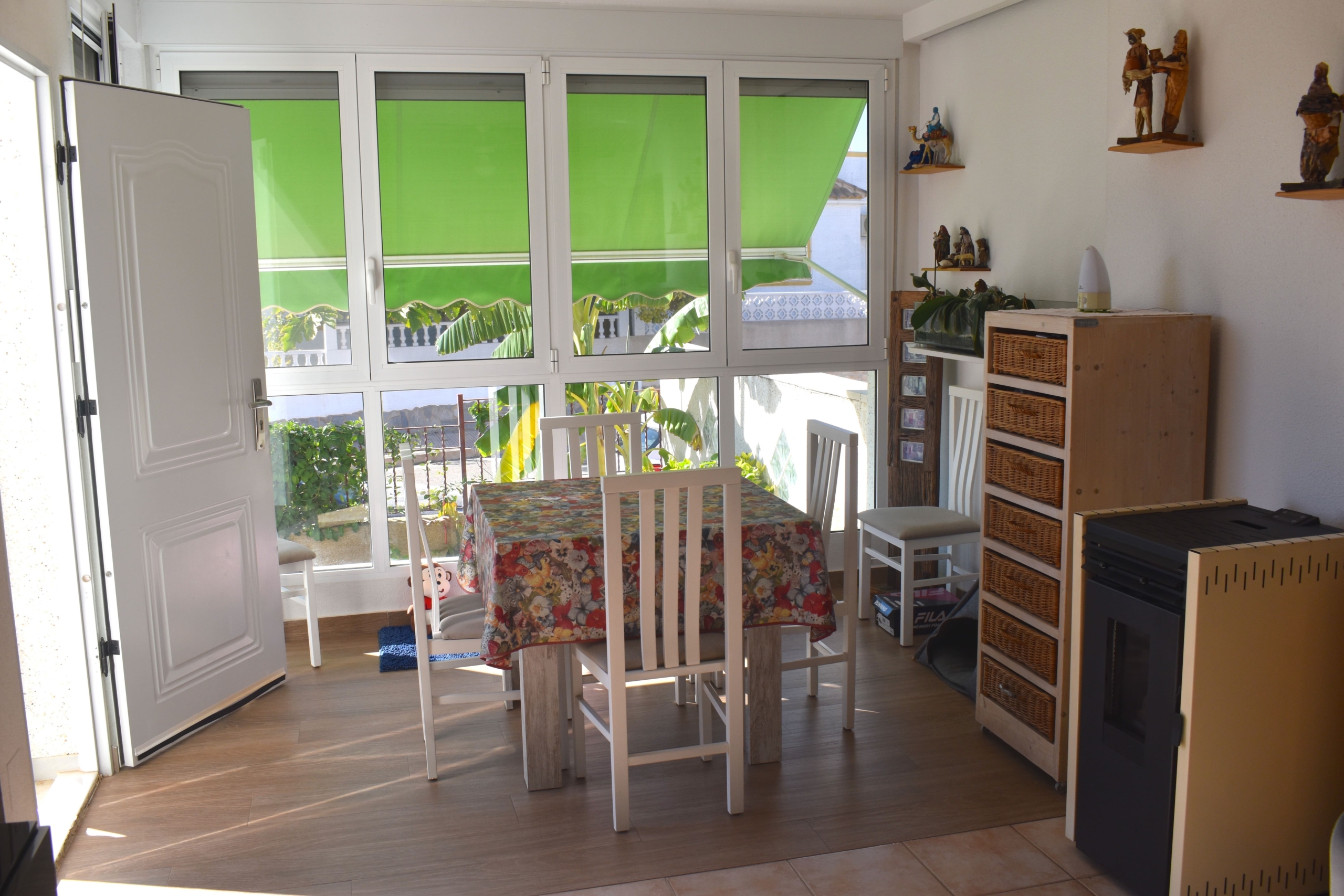 Terrace in villa for sale in San Fulgencio