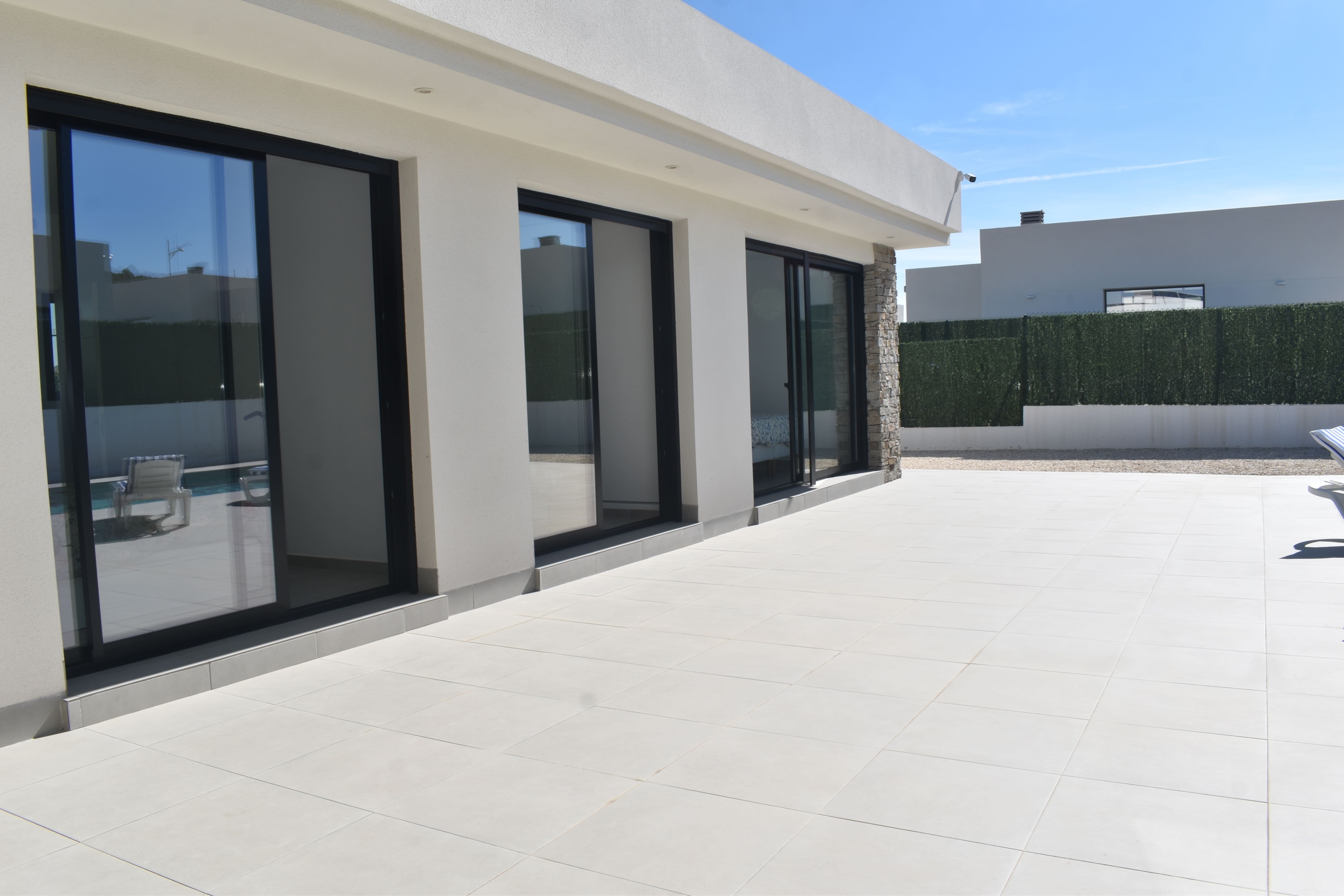 Pool area in villa for sale in Calasparra