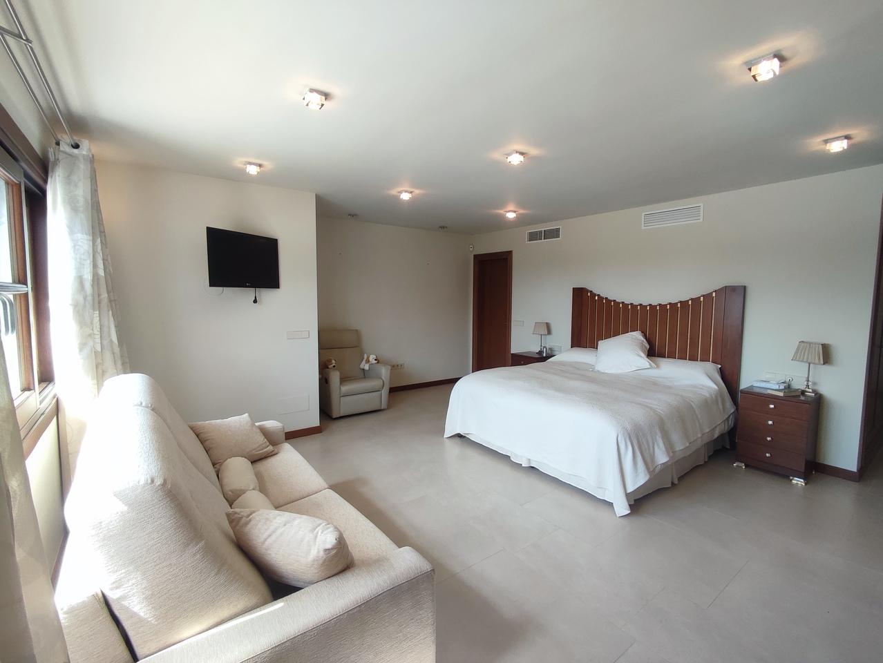Kitchen in villa for sale in Peraleja Golf
