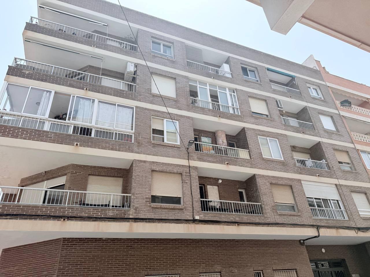 Living room in apartment for sale in Torrevieja