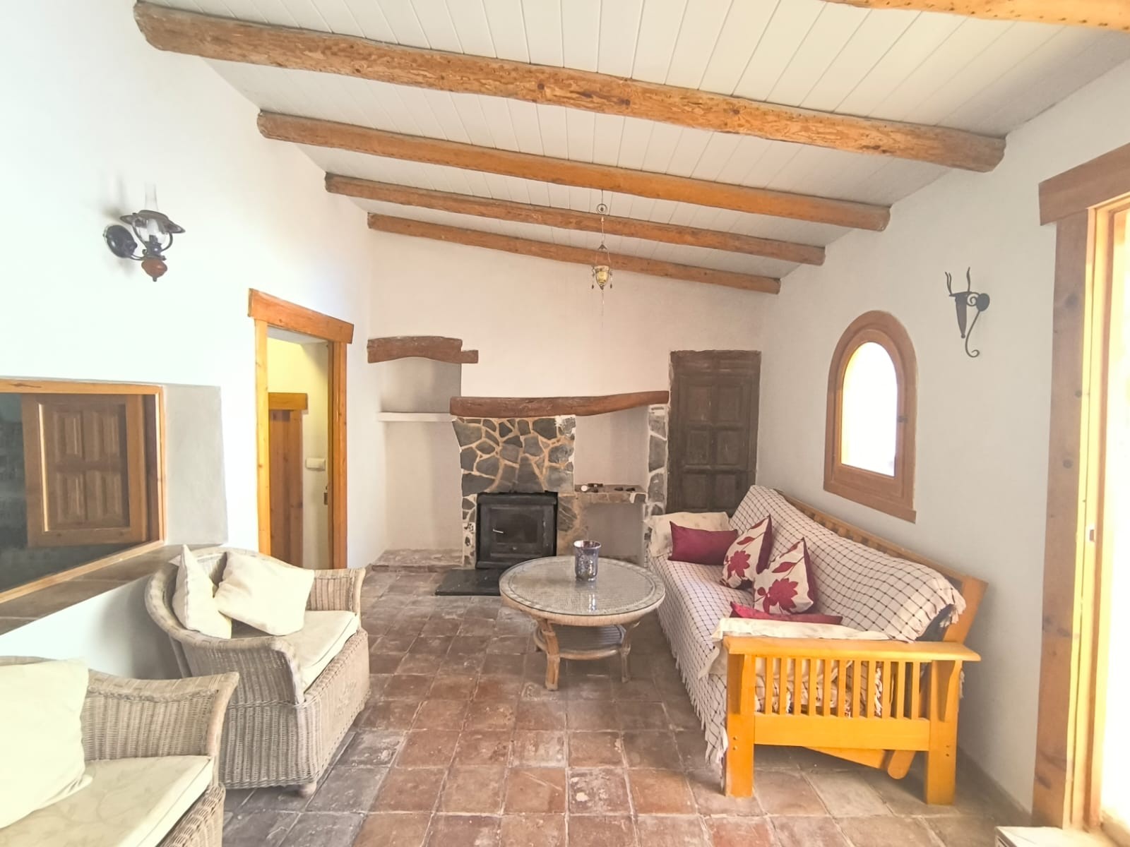 Terrace in villa for sale in Chinorlet