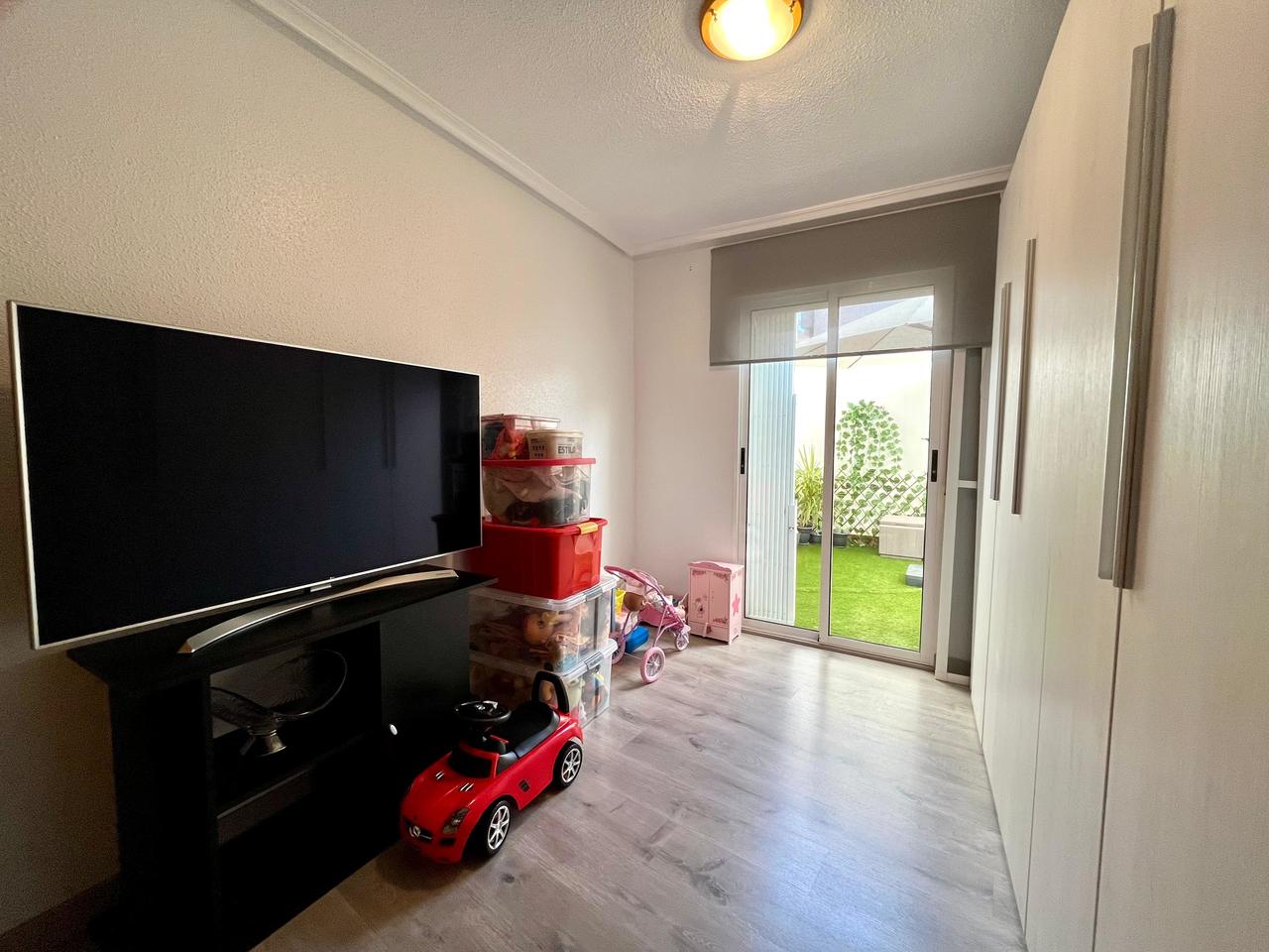Pool area in apartment for sale in Torrevieja