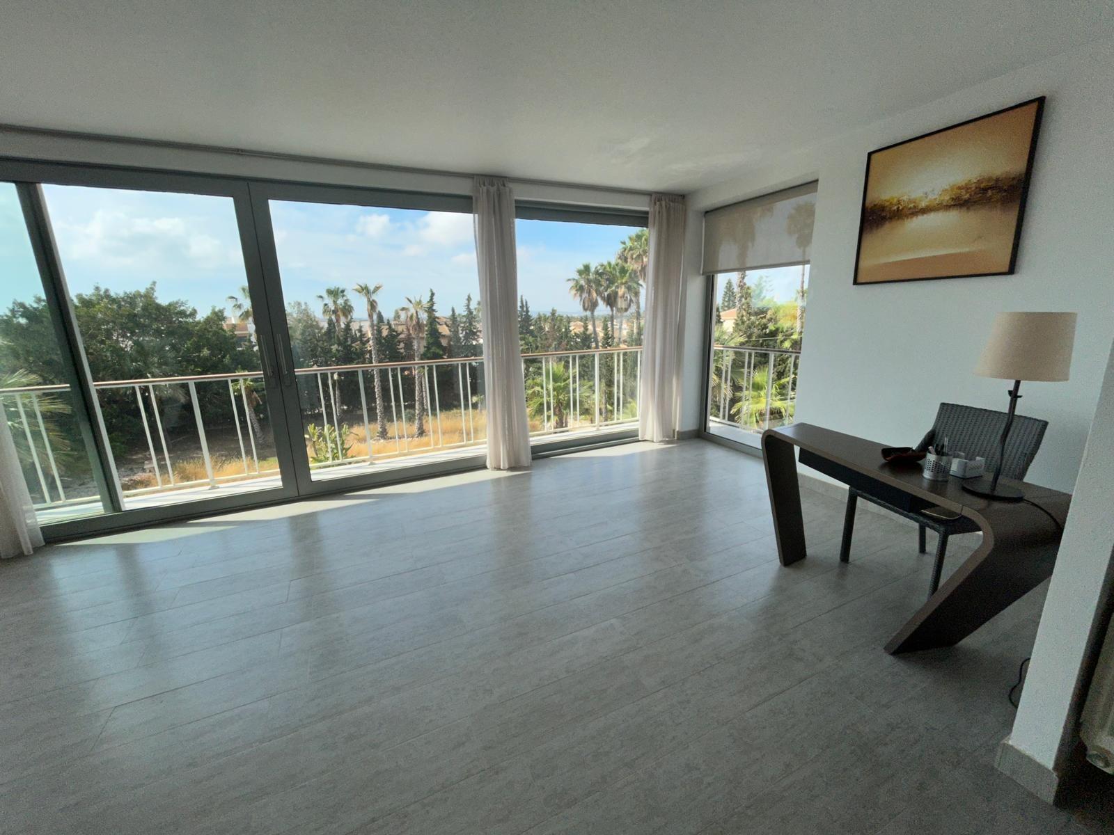 Terrace in villa for sale in Ciudad Quesada