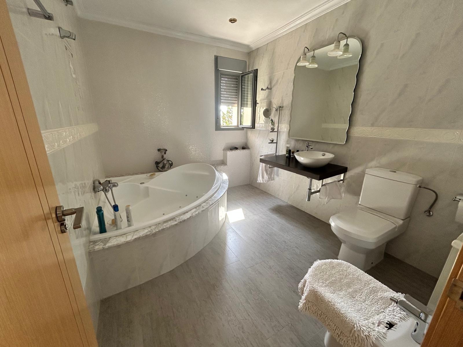 Bathroom in villa for sale in Ciudad Quesada