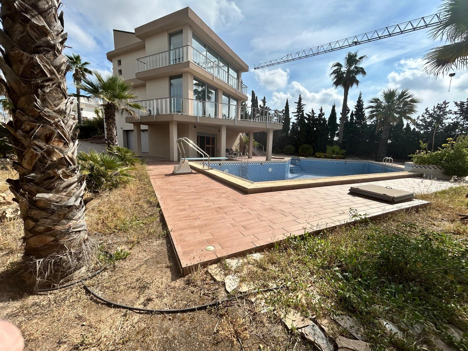 Pool area in villa for sale in Ciudad Quesada