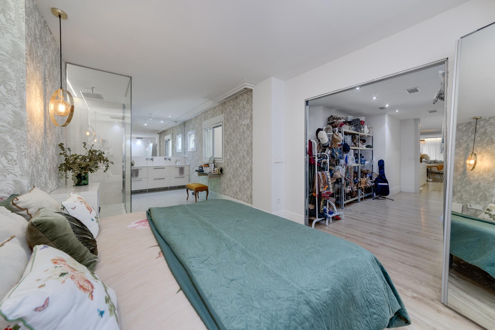 Kitchen in apartment for sale in Torrevieja