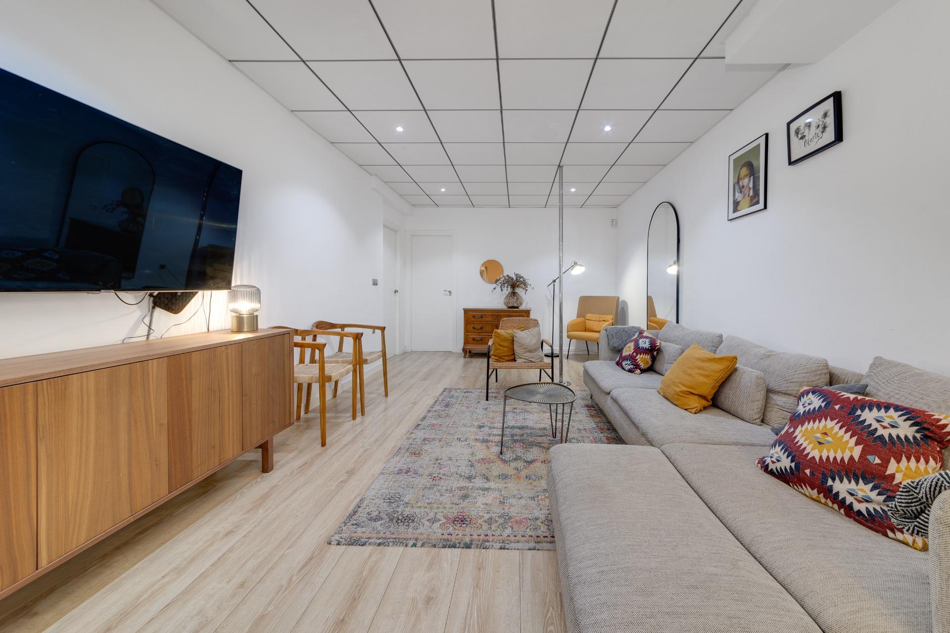 Bedroom in apartment for sale in Torrevieja