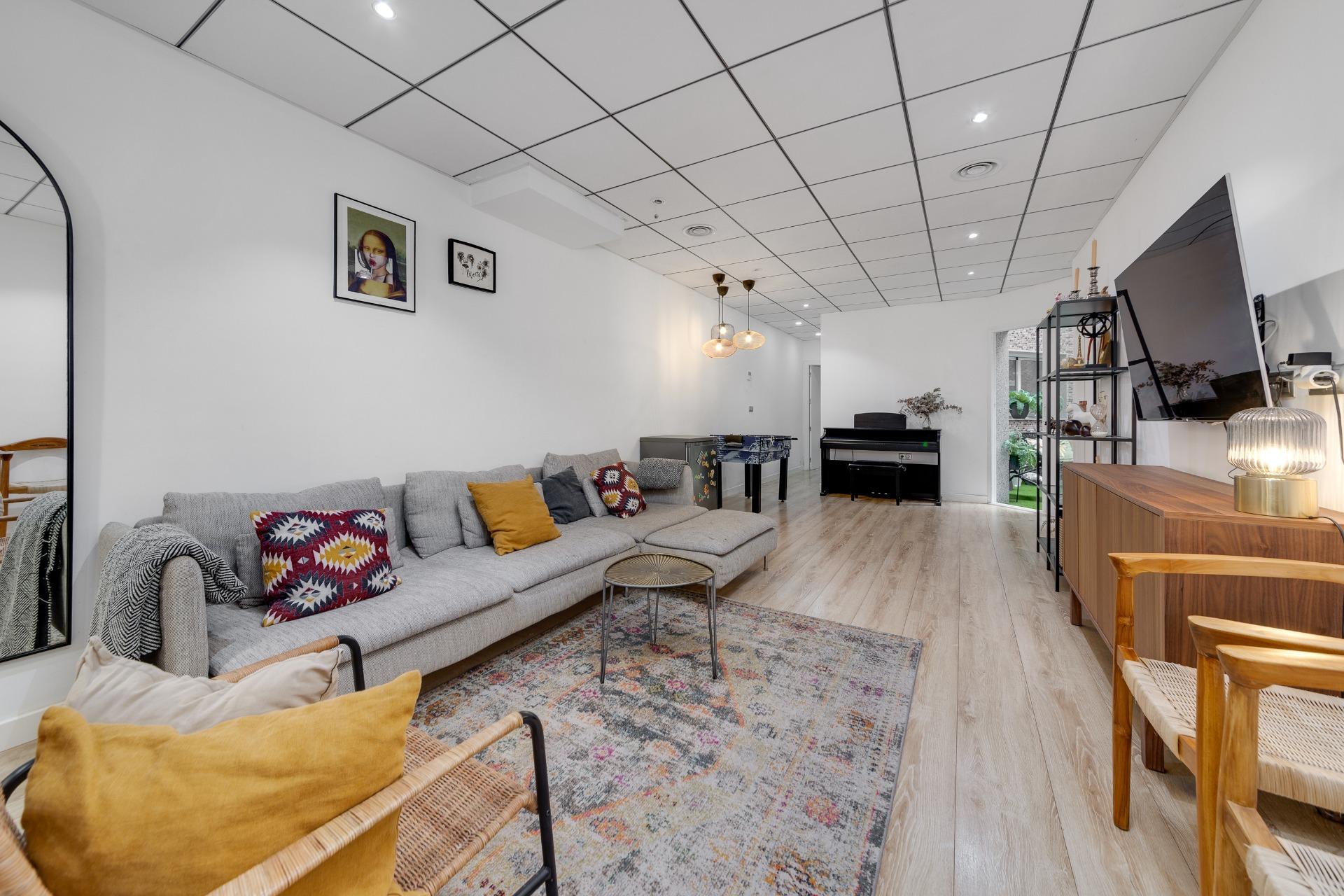 Master bedroom in apartment for sale in Torrevieja