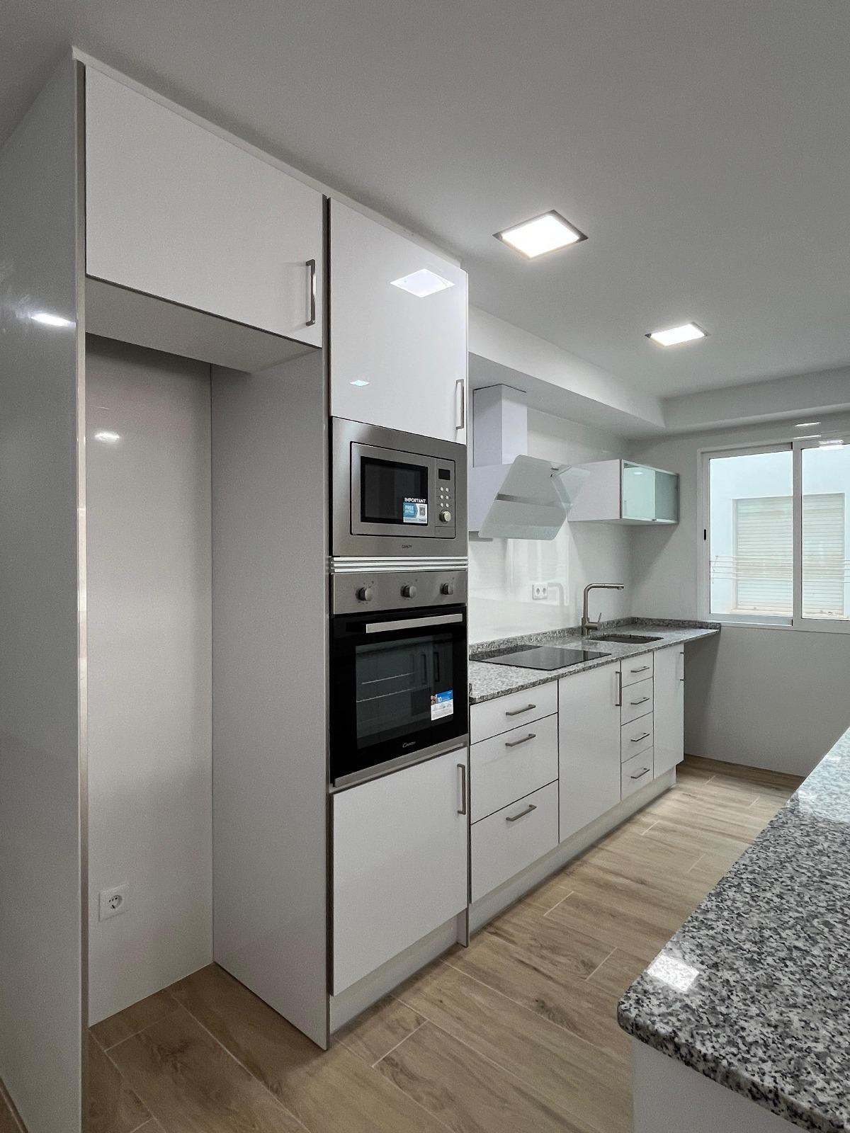 Terrace in apartment for sale in Torrevieja