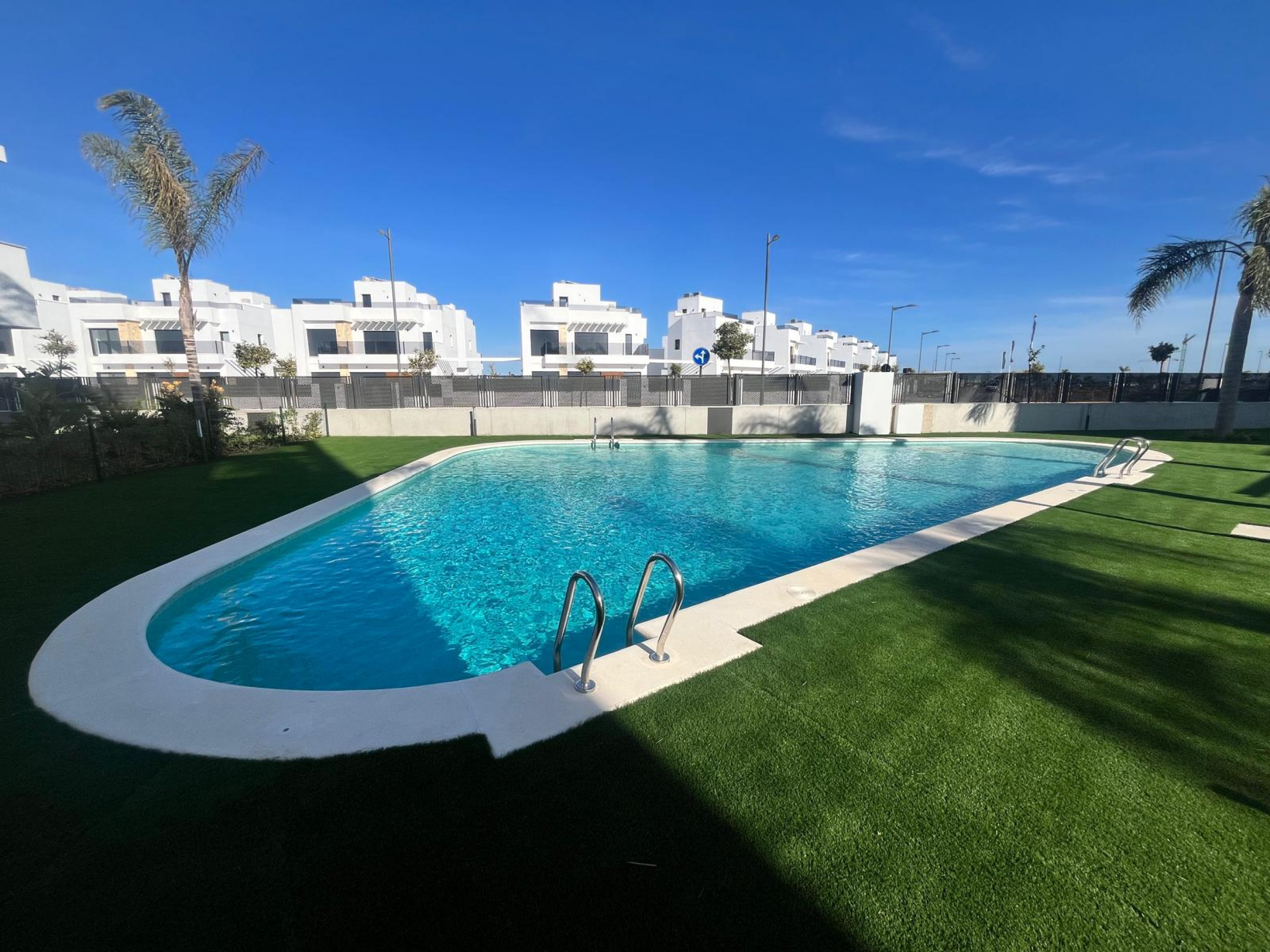 Bedroom in apartment for sale in Torre Pacheco