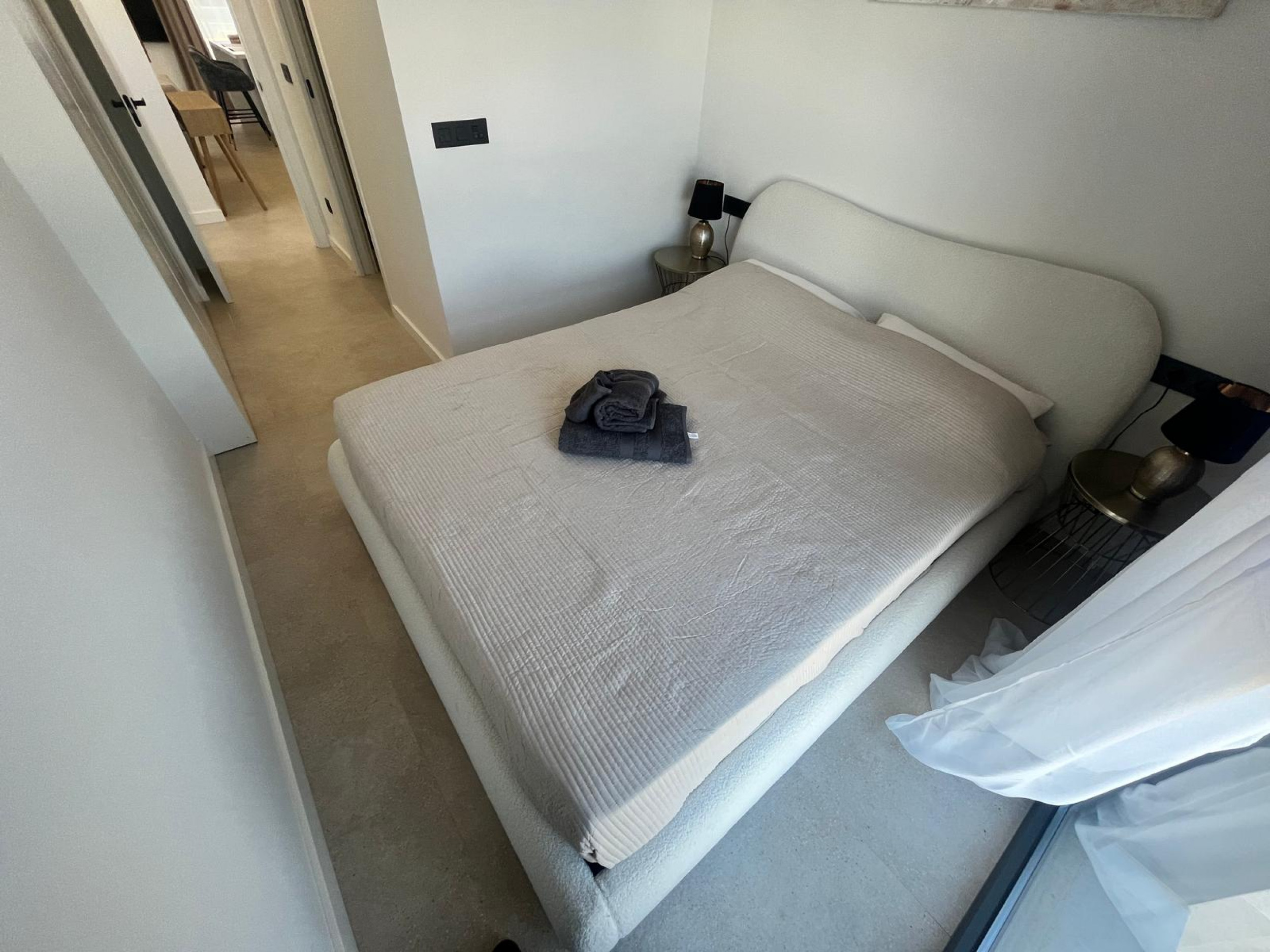 Bedroom in apartment for sale in Torre Pacheco