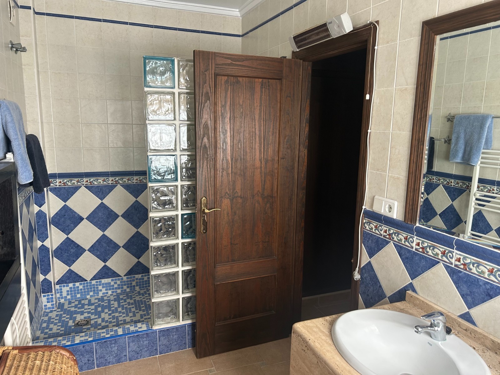 Dining area in villa for sale in Algorfa