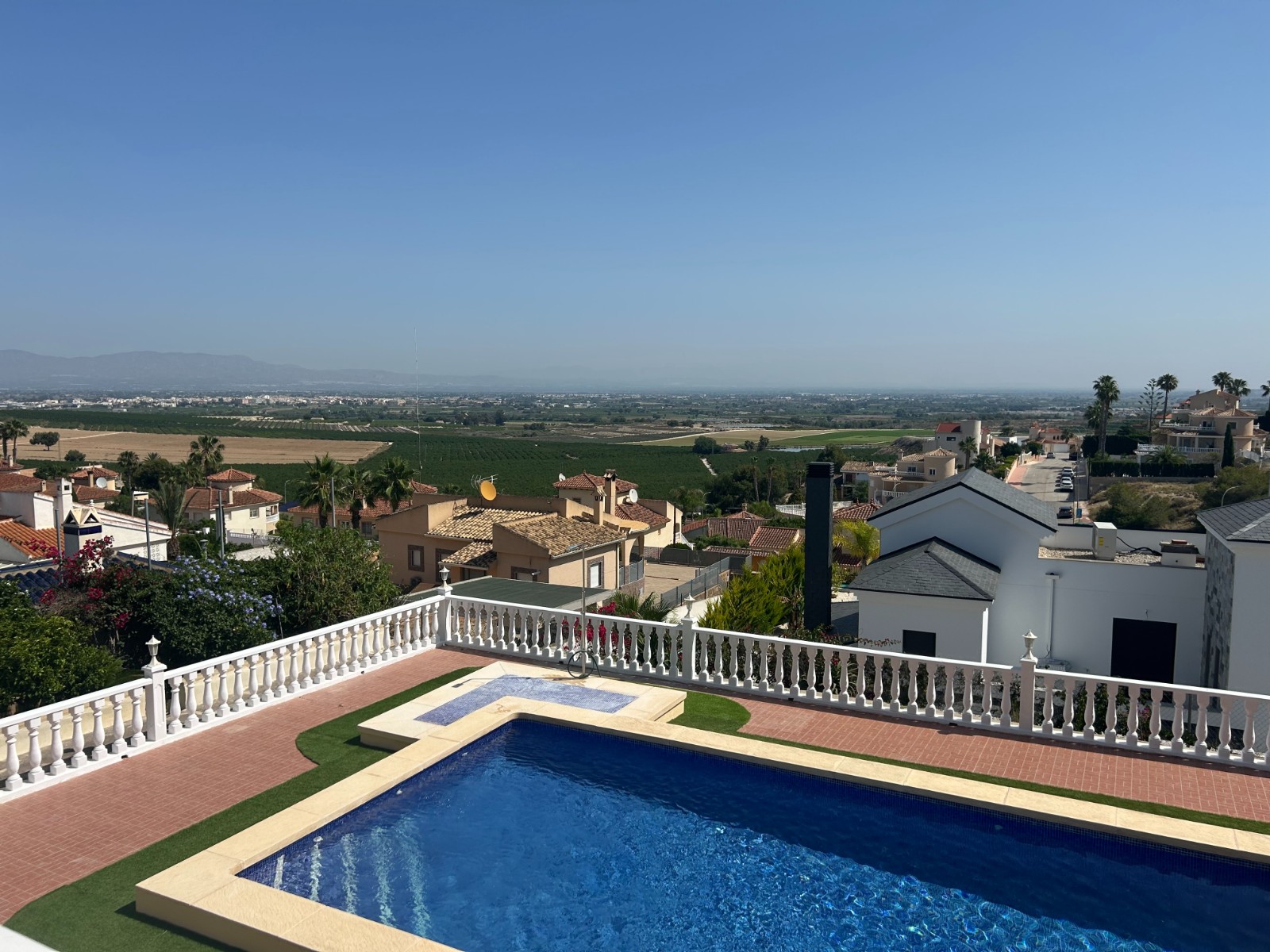 Bedroom in villa for sale in Algorfa