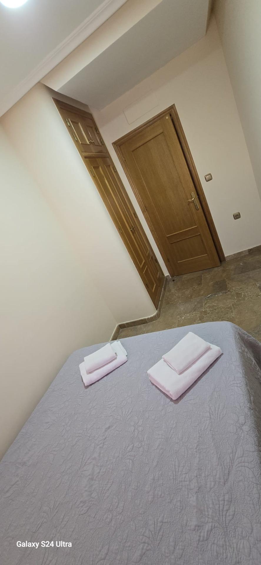Master bedroom in apartment for sale in Torrevieja