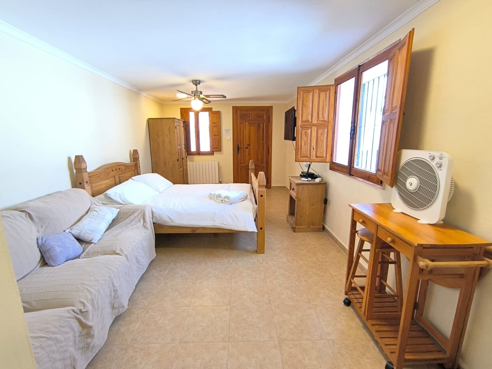 Garden in villa for sale in Villena