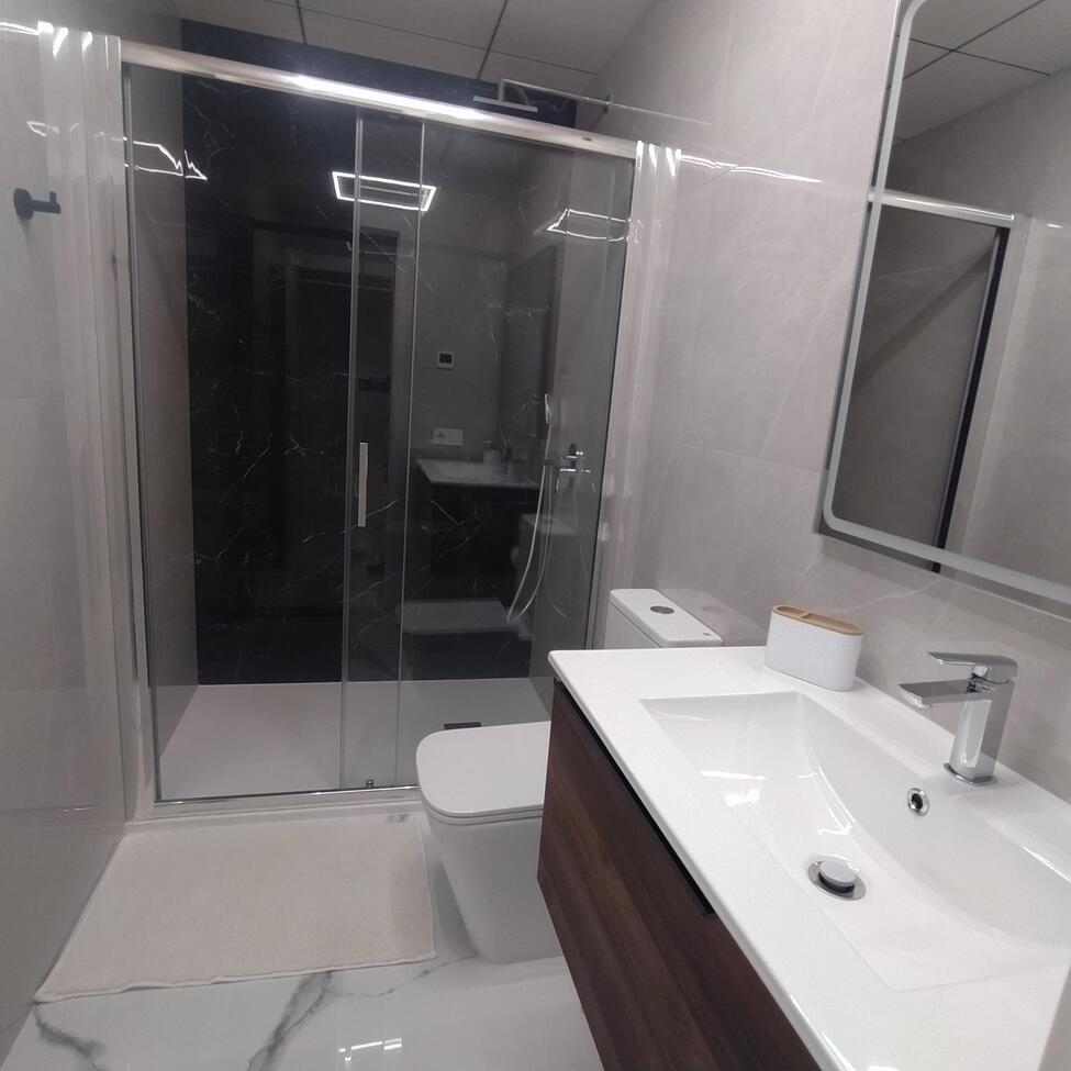 Master bedroom in apartment for sale in Torrevieja