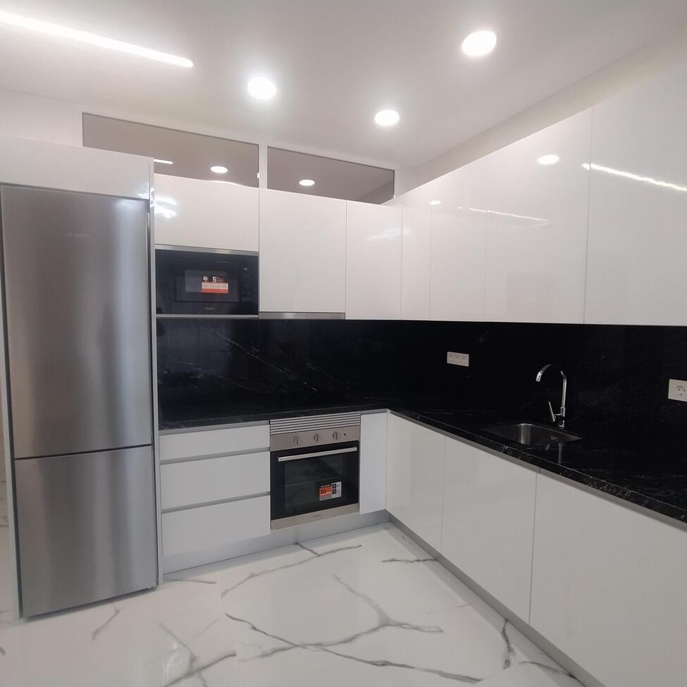 Bedroom in apartment for sale in Torrevieja