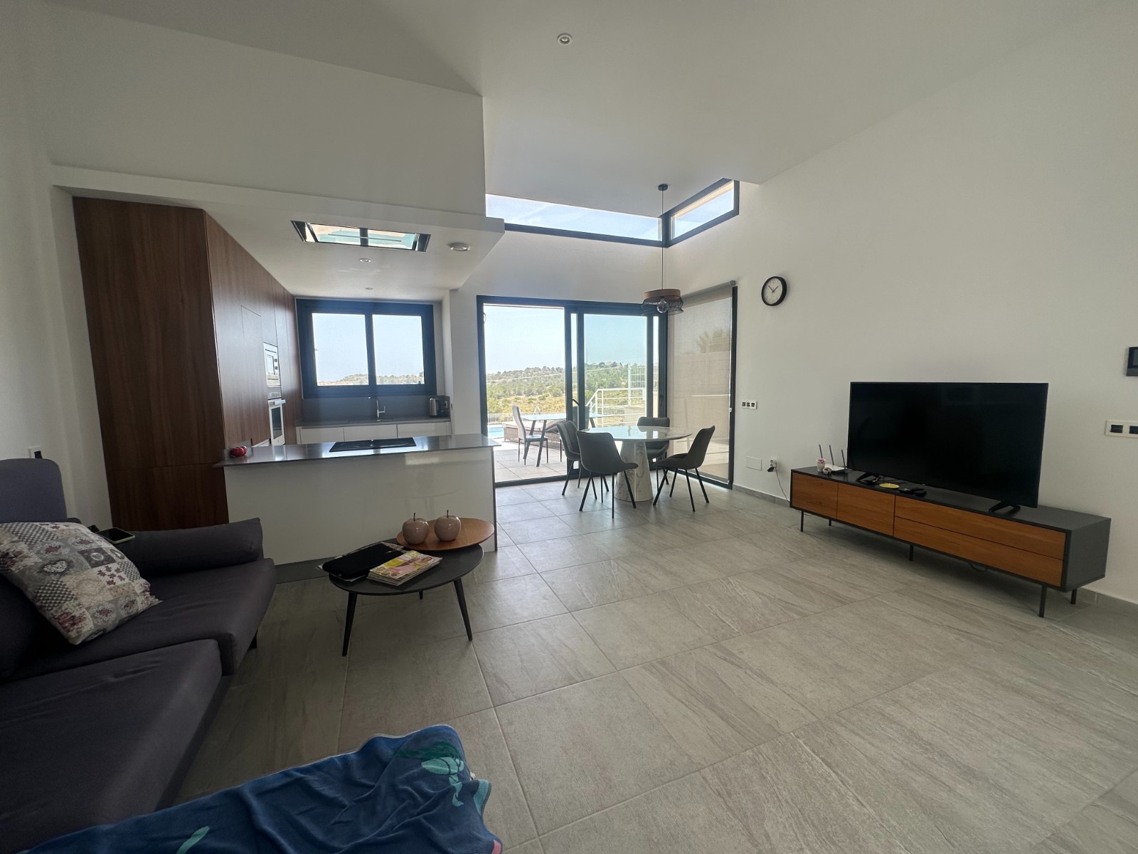 Garden in villa for sale in San Miguel de Salinas