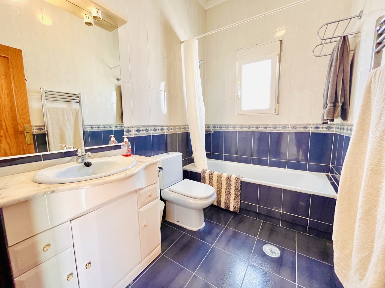 Garden in villa for sale in San Miguel de Salinas