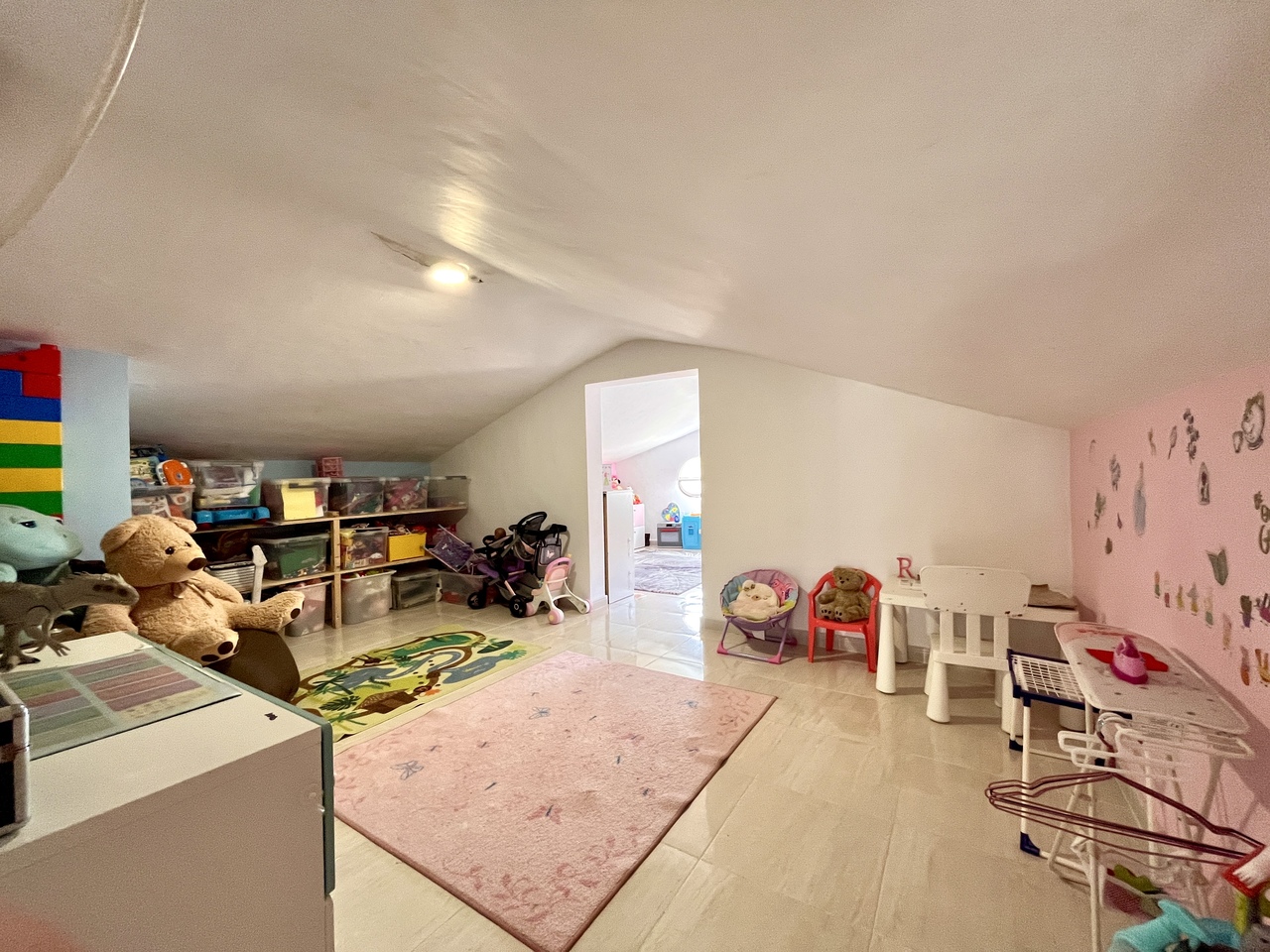 Bedroom in villa for sale in San Miguel de Salinas