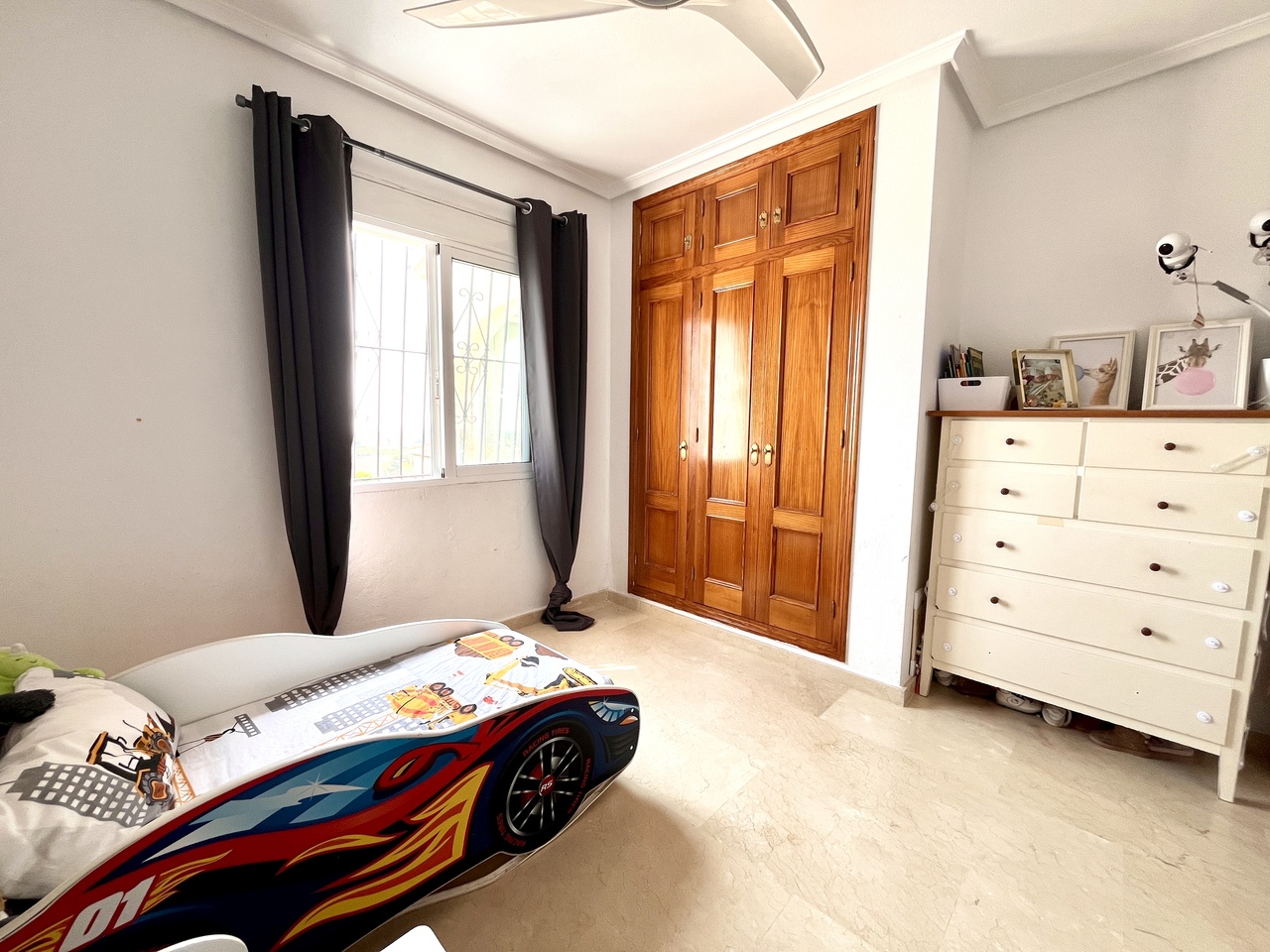 Living room in villa for sale in San Miguel de Salinas