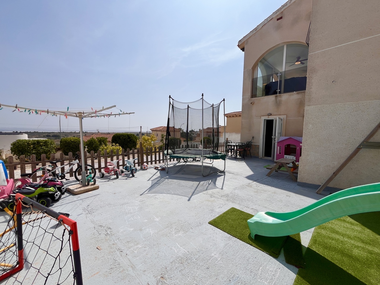 Living room in villa for sale in San Miguel de Salinas