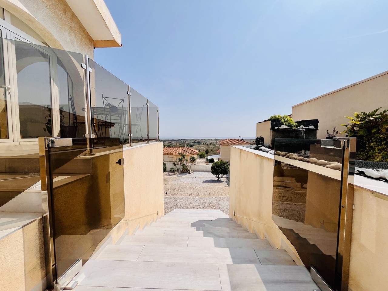 Master bedroom in villa for sale in San Miguel de Salinas