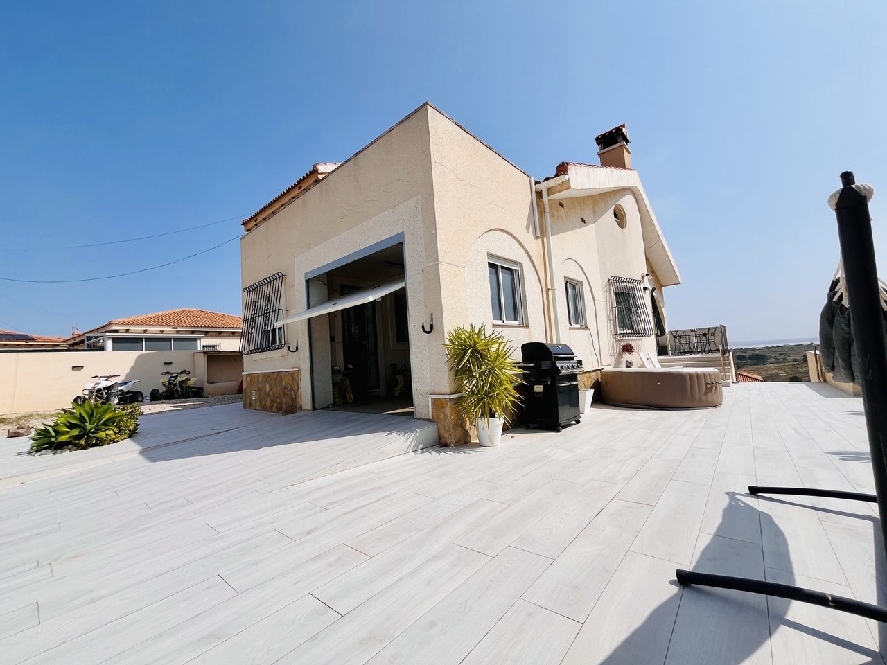 Bathroom in villa for sale in San Miguel de Salinas