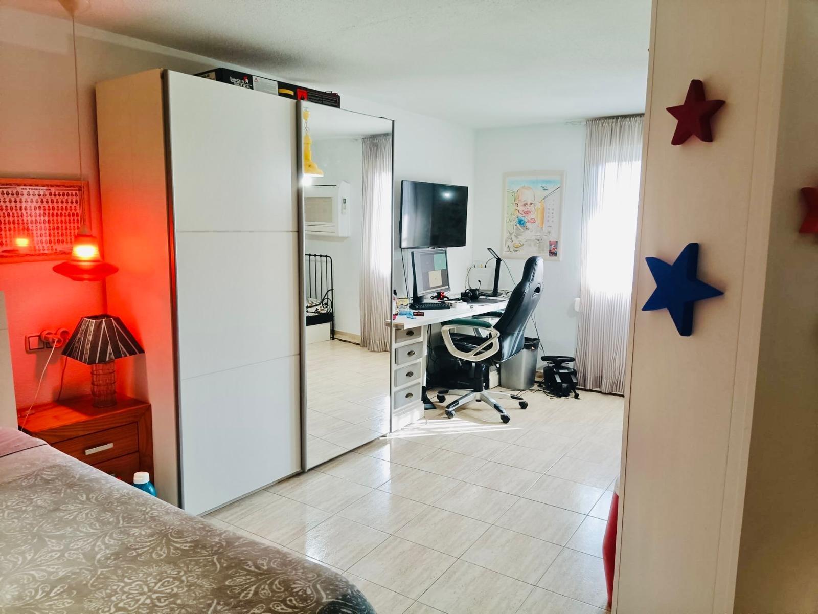 Dining area in duplex for sale in Torrevieja