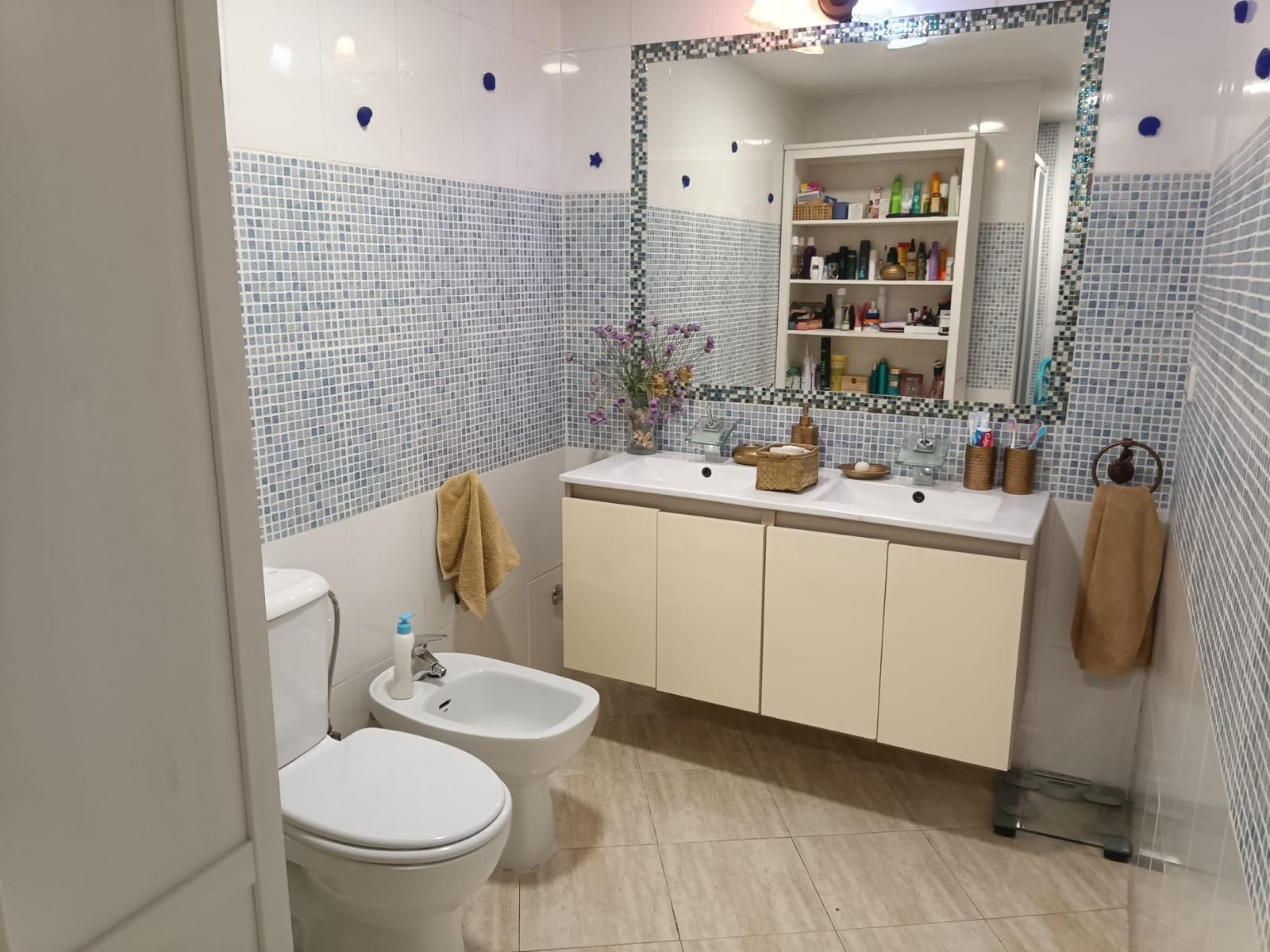Master bedroom in duplex for sale in Torrevieja