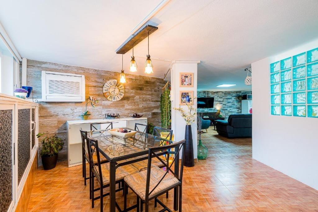 Bedroom in duplex for sale in Torrevieja