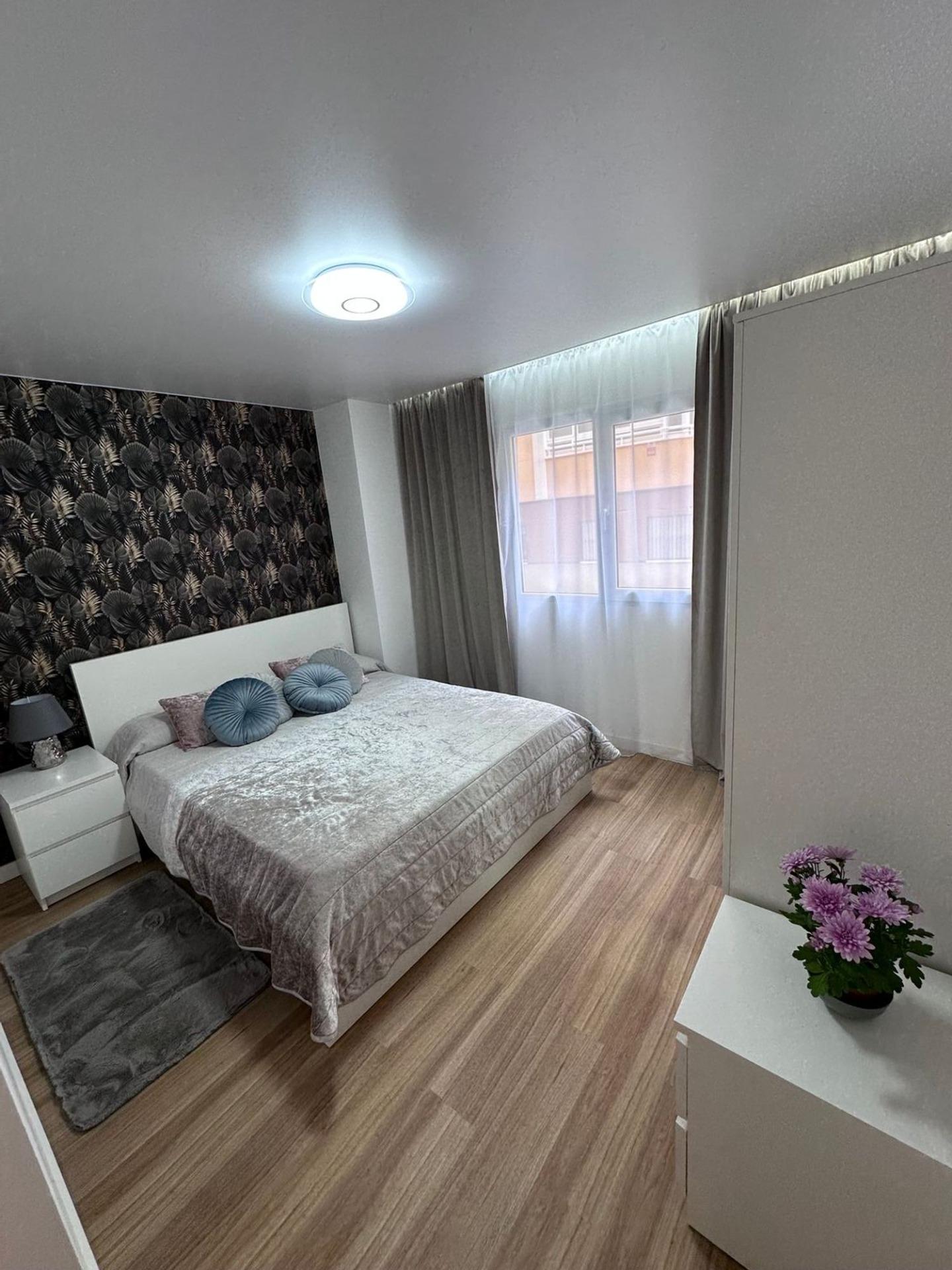 Living room in apartment for sale in Torrevieja