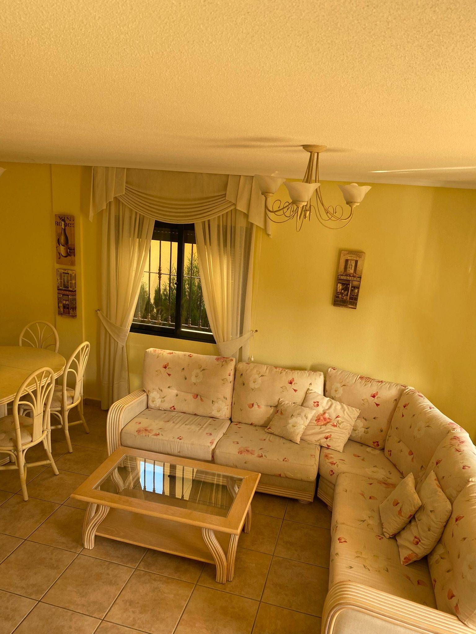 Dining area in villa for sale in Orihuela Costa