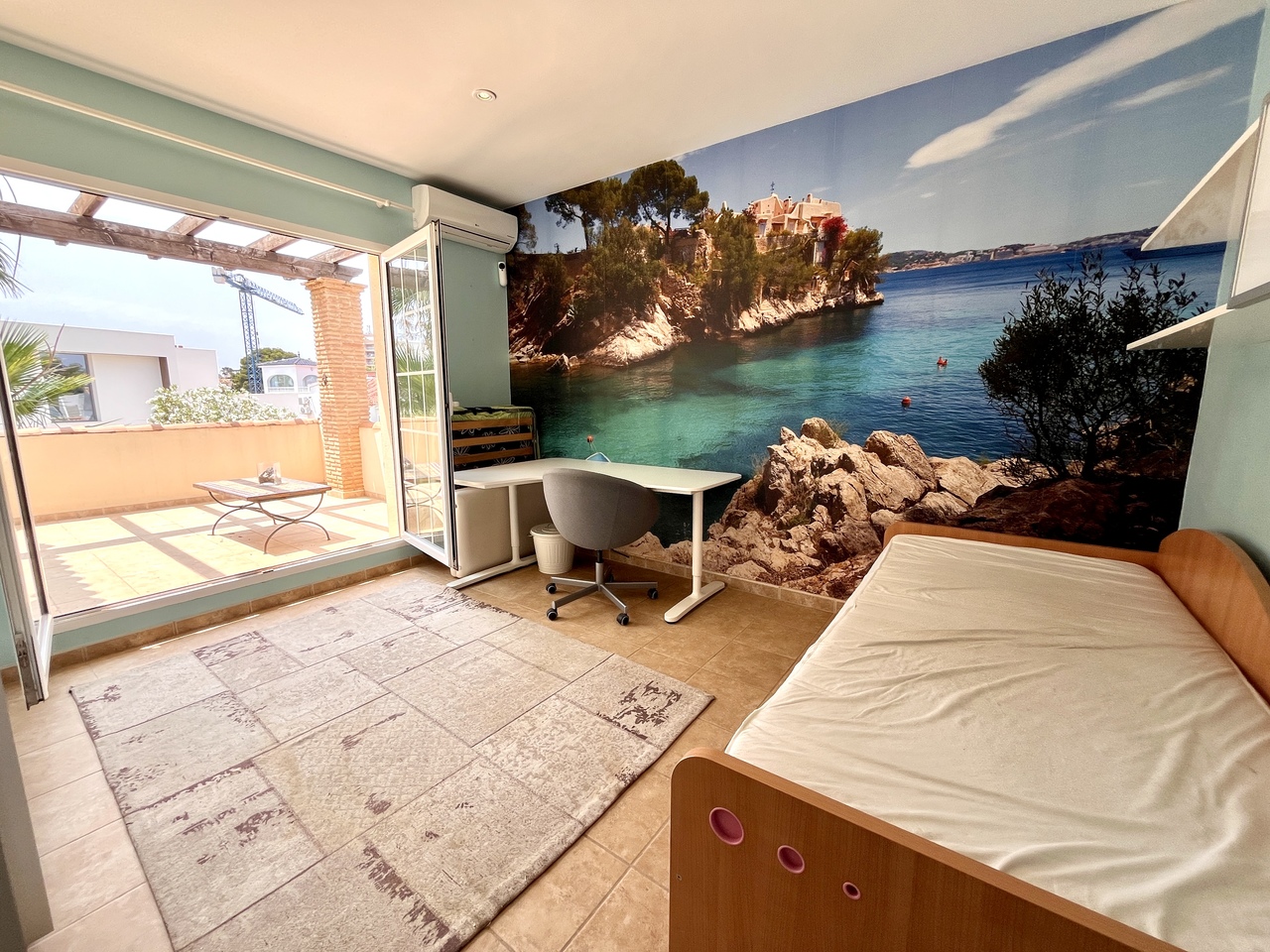 Pool area in villa for sale in La Zenia