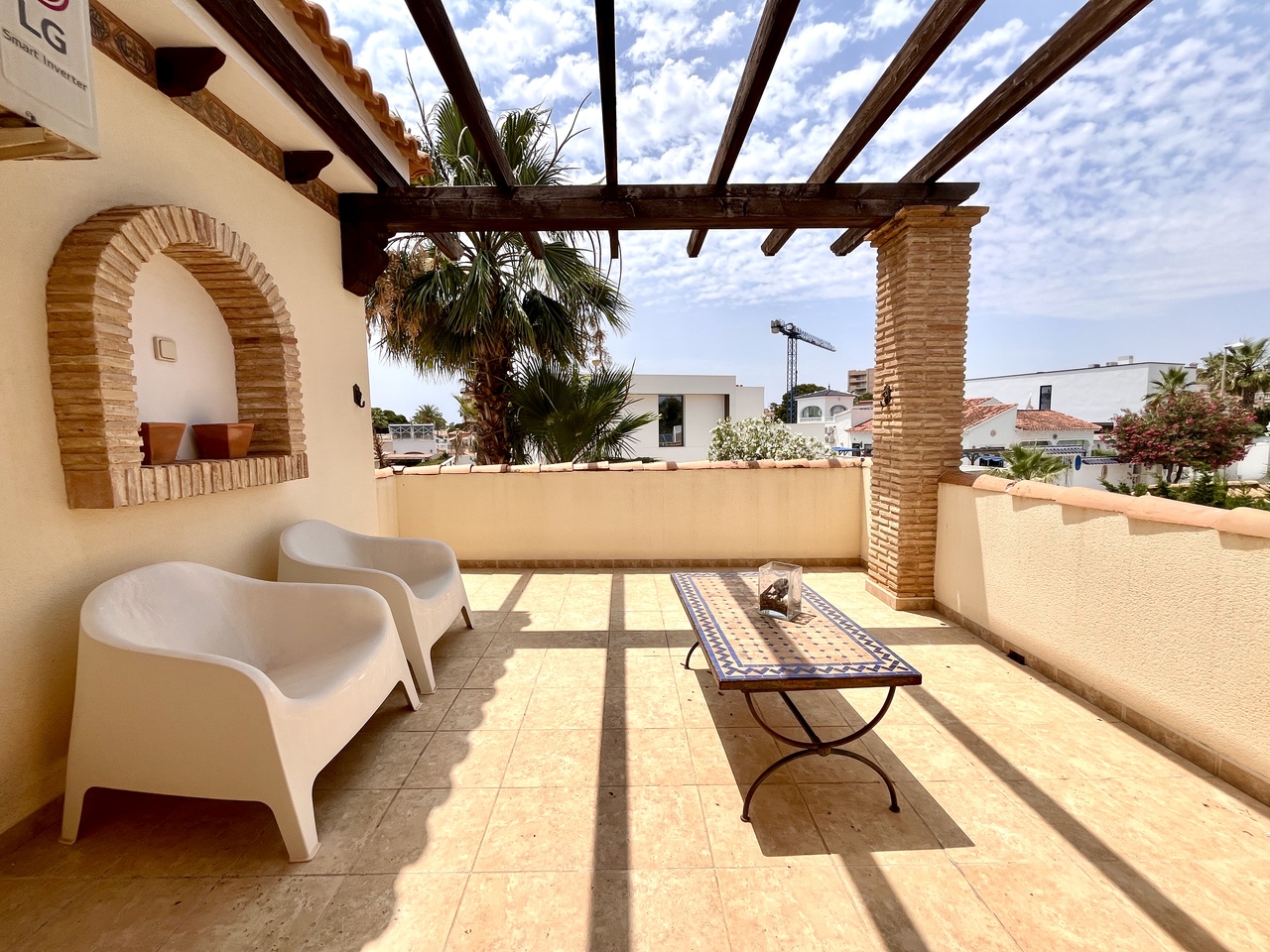 Dining area in villa for sale in La Zenia