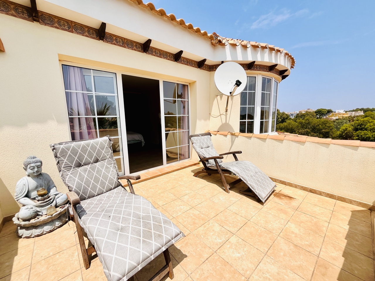 Bathroom in villa for sale in La Zenia