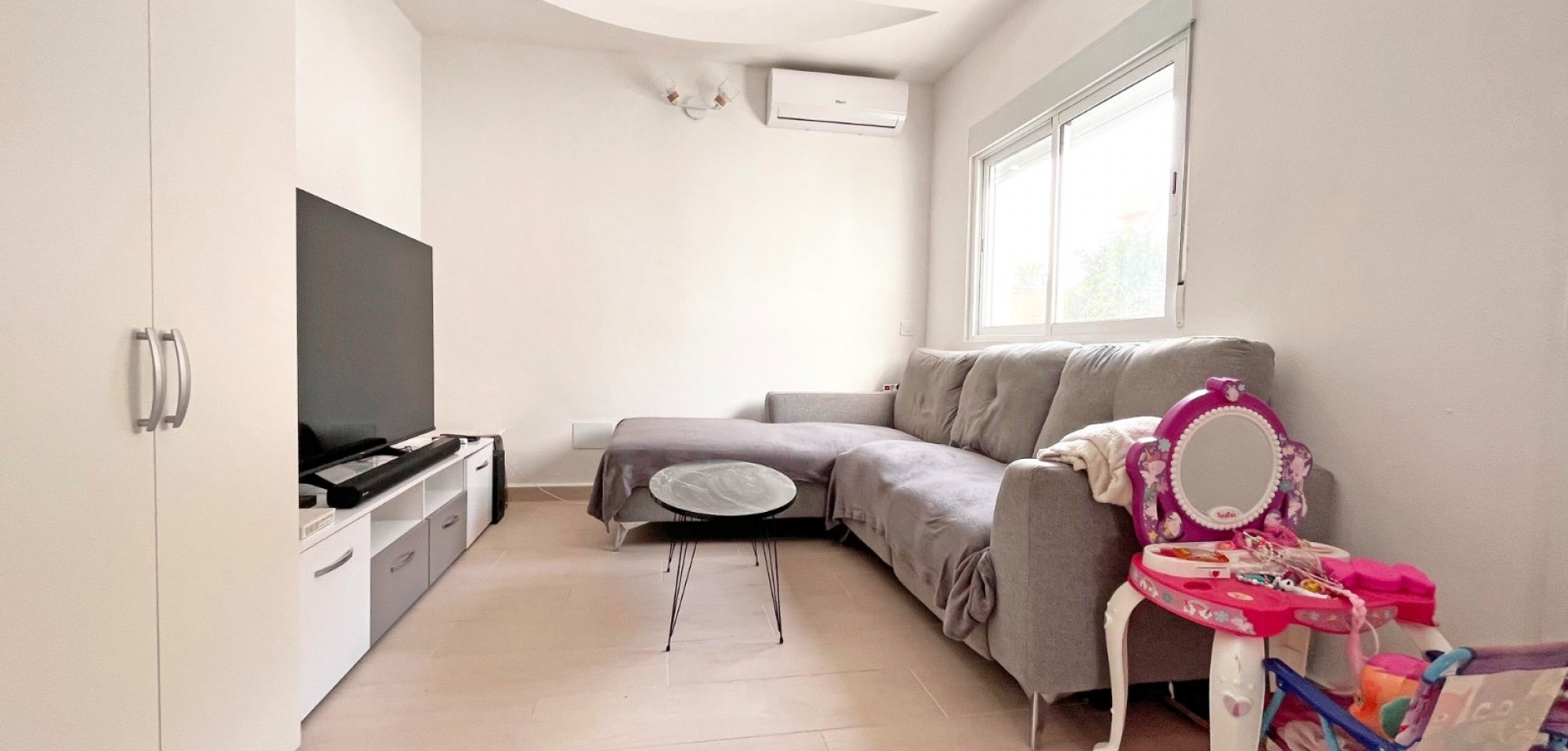 Kitchen in bungalow for sale in Orihuela Costa