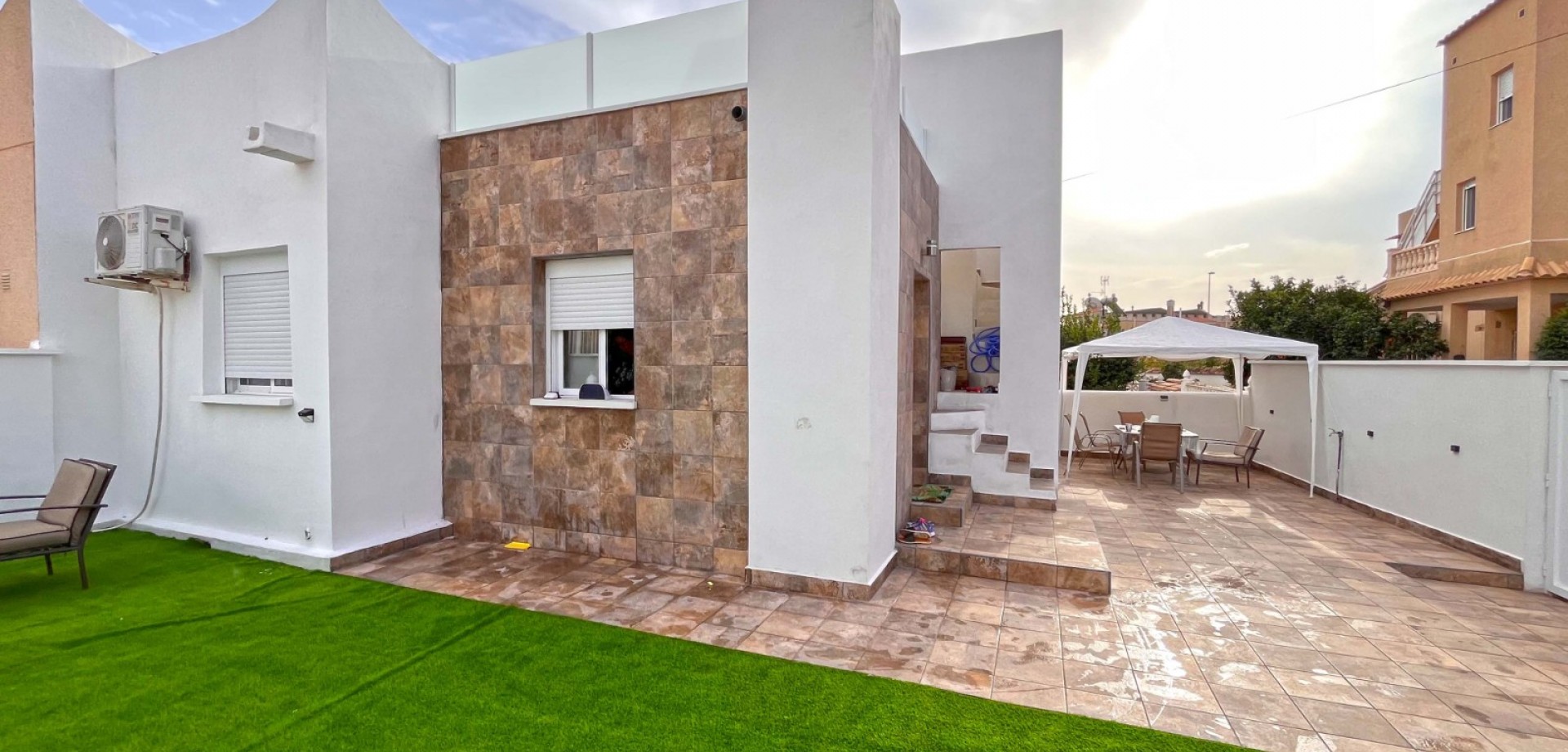 Terrace in bungalow for sale in Orihuela Costa