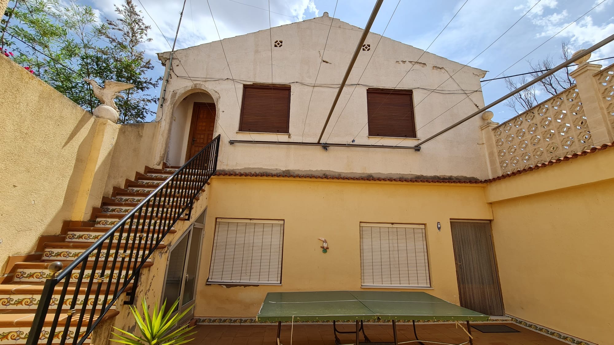Terrace in villa for sale in Monóvar/Monóver