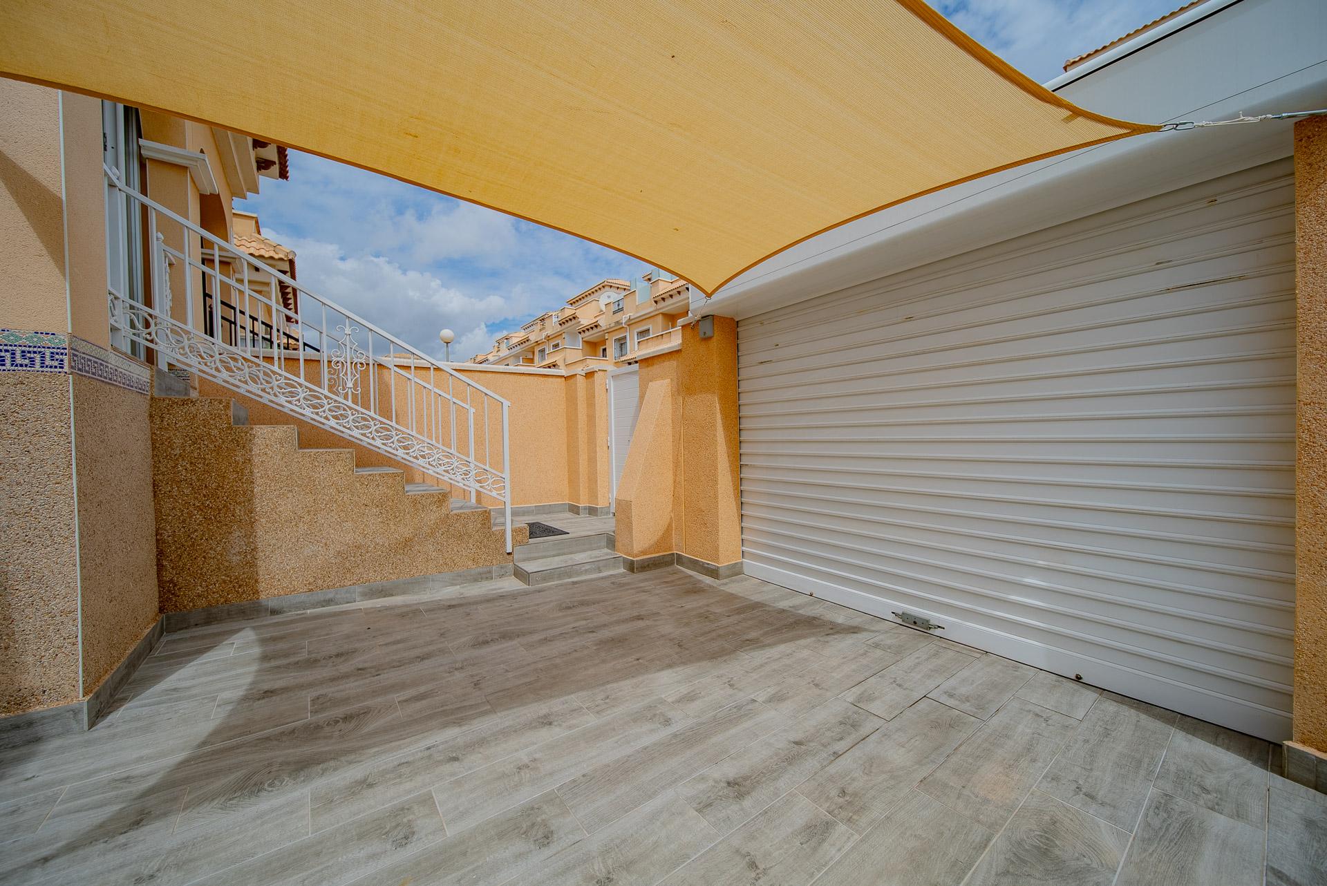 Dining area in terraced for sale in Orihuela Costa