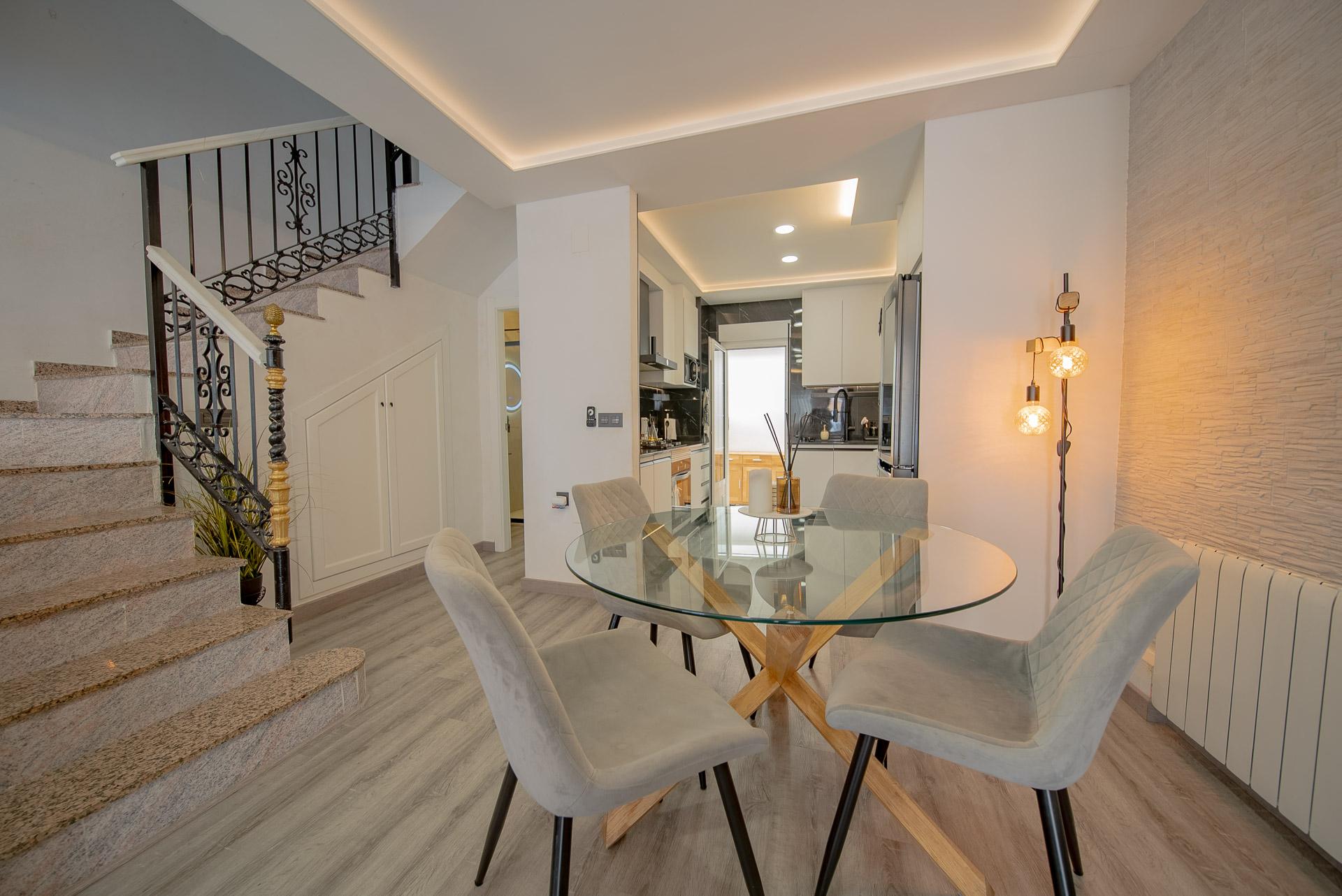 Fully Renovated Townhouse in Pau 26, Orihuela CostaLocated in a quiet residential complex with a com