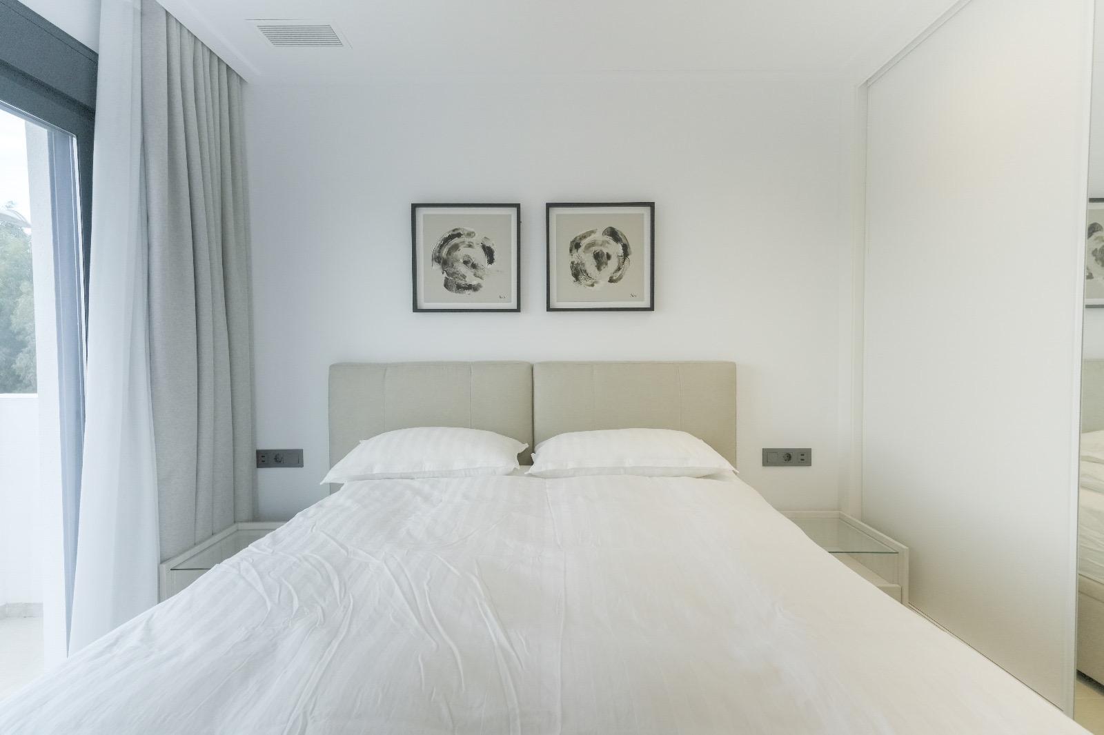 Bedroom in villa for sale in Dolores