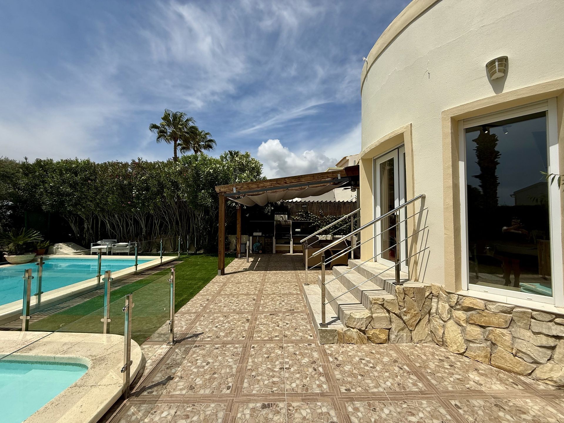 Exterior view in villa for sale in Orihuela Costa